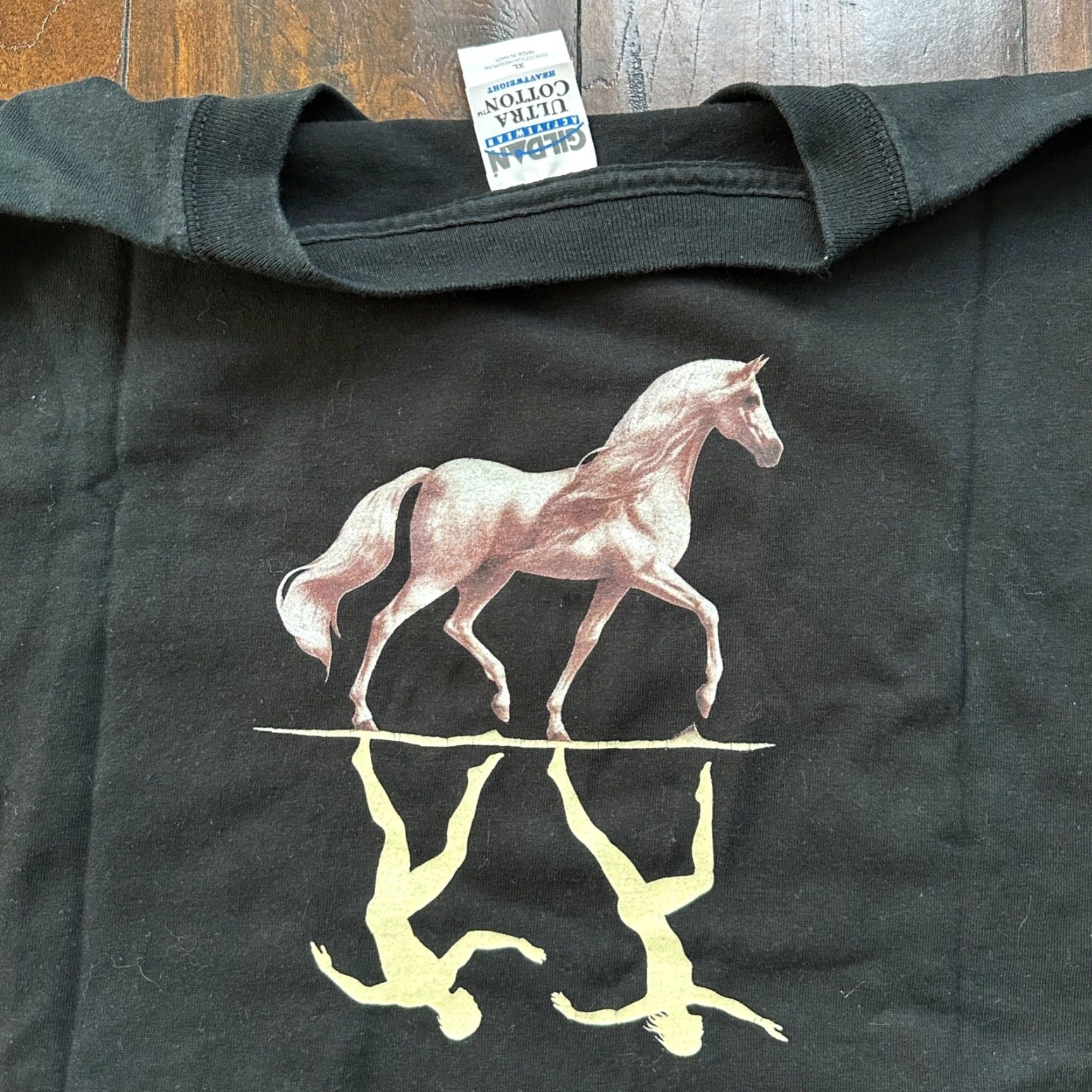 Gildan Cavalia T-Shirt Black XL Vintage Gildan Men Crew Neck Short Sleeve Rock Band Love Animals 70s 80s 90s Vintage Shirts Size US XL / EU 56 / 4 - 2 Thumbnail