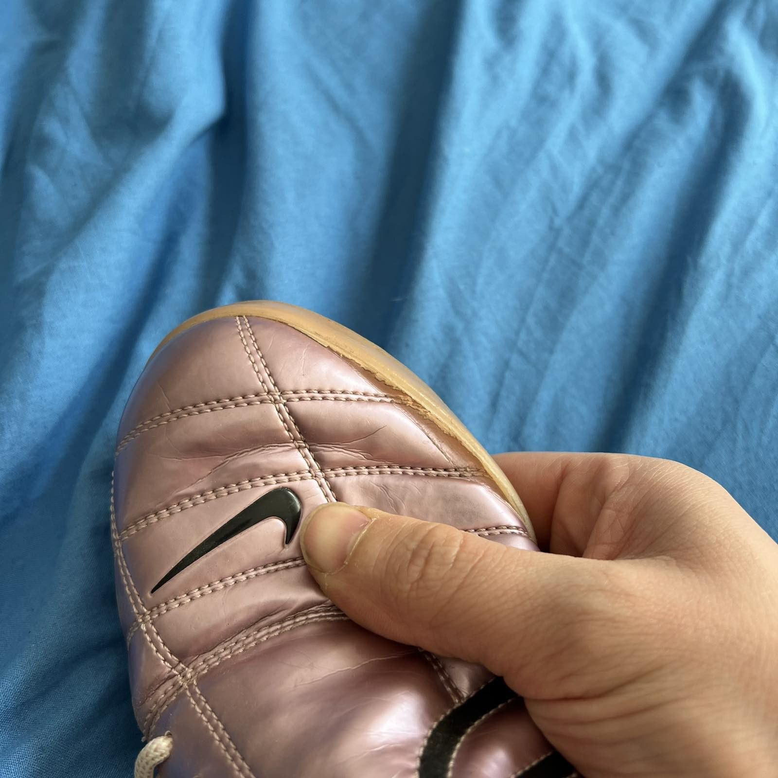 Nike Vintage Nike Total 90 III Pink Indoor Futsal cleats mens Size US 9 / EU 42 - 10 Thumbnail