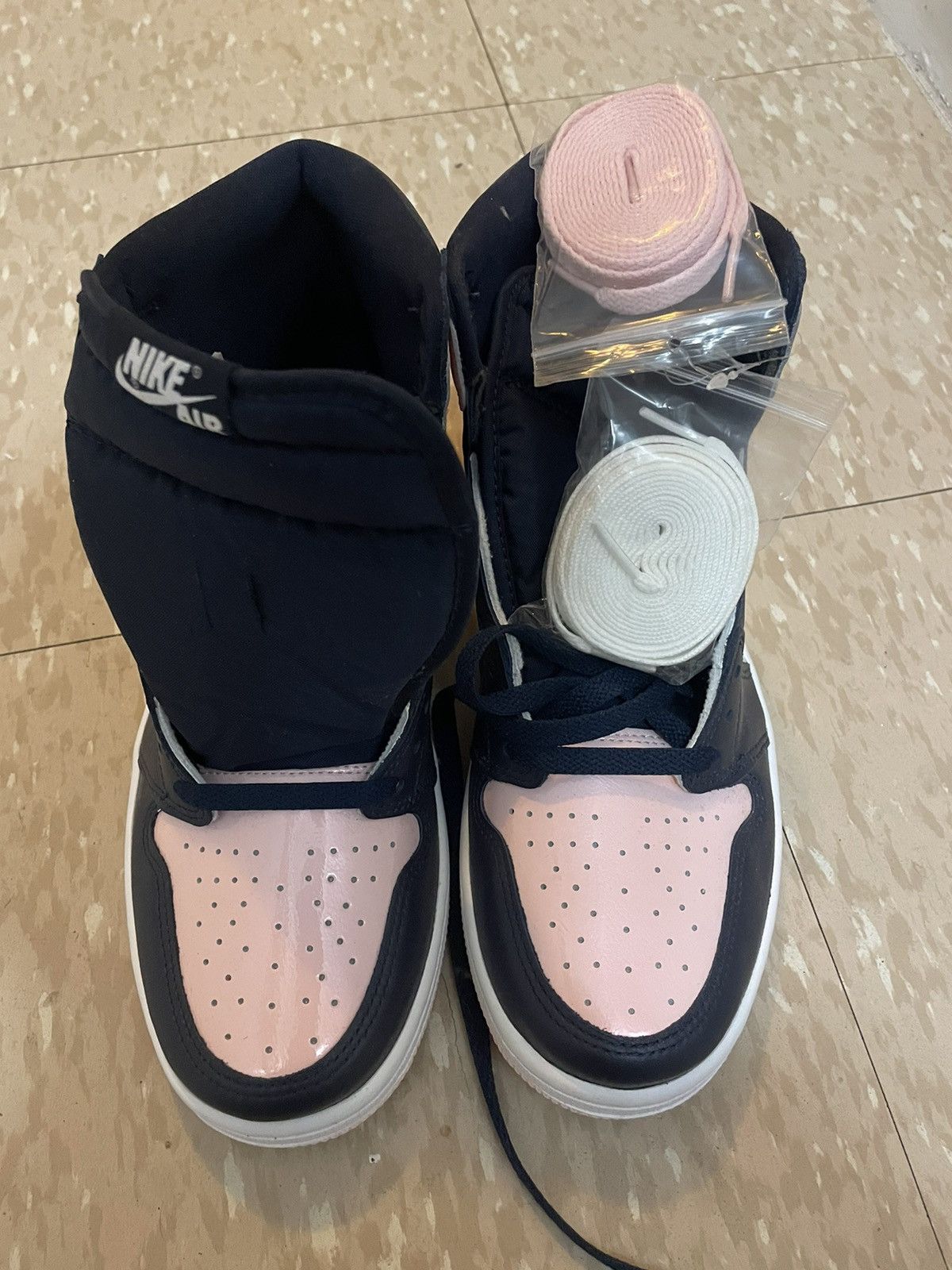 Jordan Brand × Nike Wmns Nike Air Jordan 1 Retro High OG SE 'Bubble - Size 11 Size US 11 / IT 41 - 6 Thumbnail