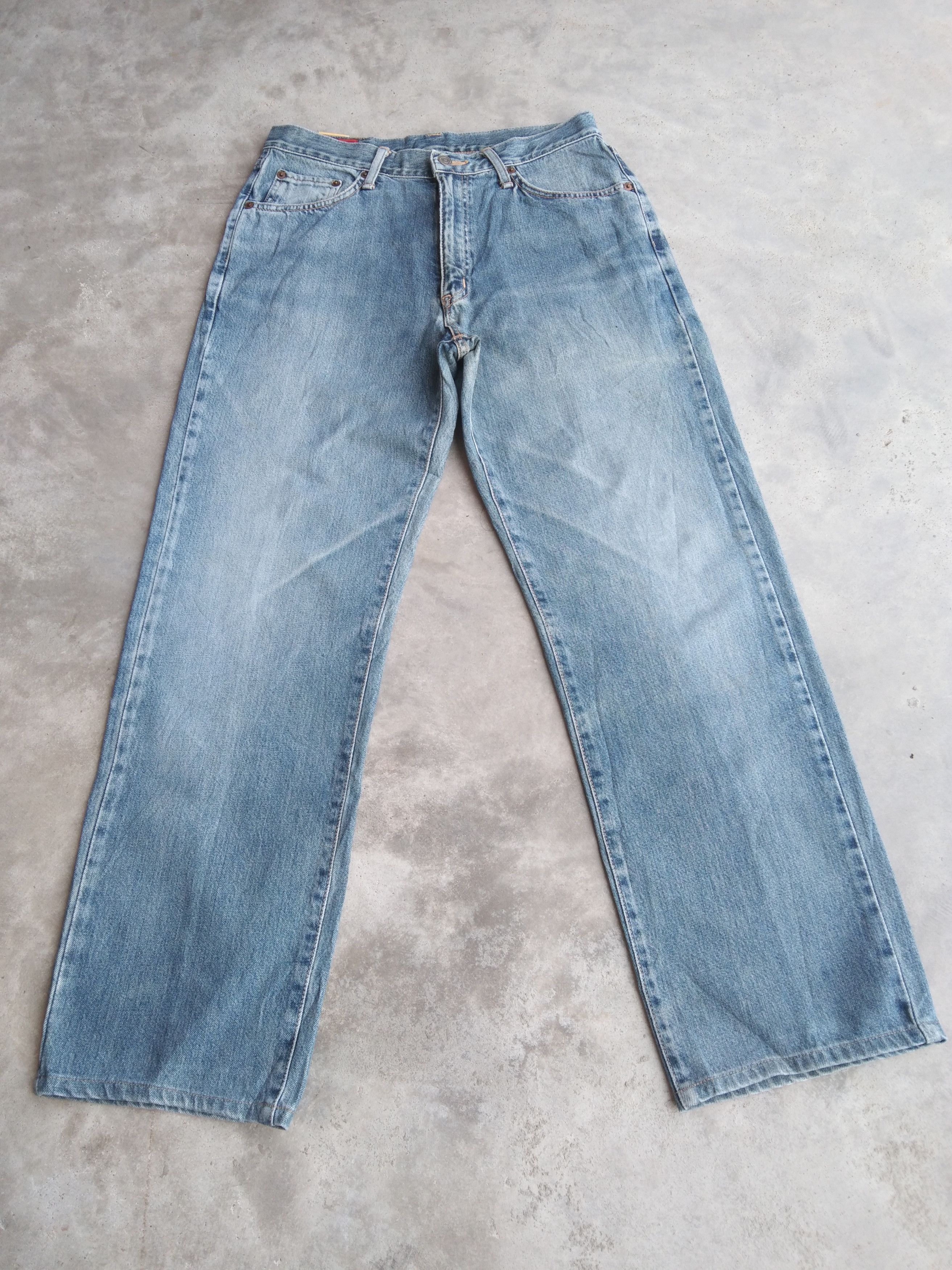 Japanese Brand Vintage Edwin Faded Blue Straight Leg Distressed Jeans Size US 30 / EU 46 - 1 Thumbnail