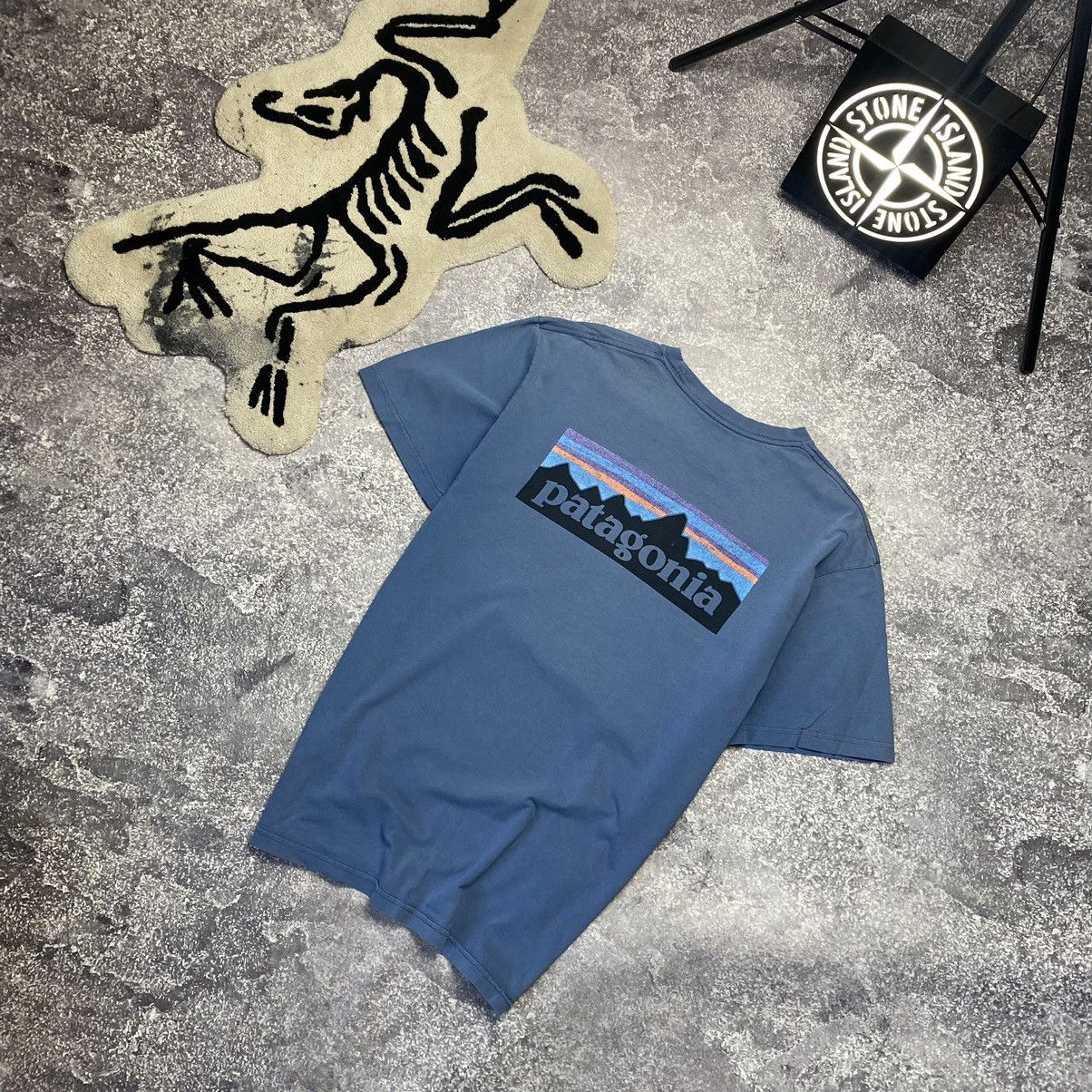 Patagonia Vintage Patagonia Big Box Logo Outdoor y2k tee Size US L / EU 52-54 / 3 - 1 Thumbnail