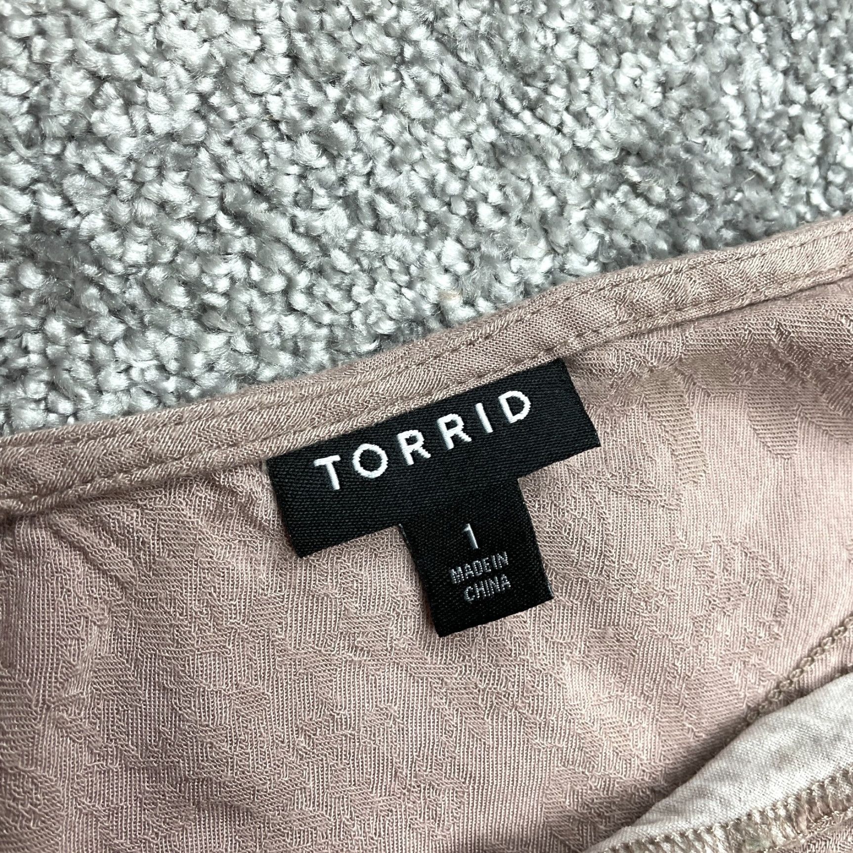 Torrid Torrid Dress Tank Dress Womens 1 Light Pink Sleeveless V-Neck Knee Length Button Up Casual Party/Cocktail Size M / US 6-8 / IT 42-44 - 2 Thumbnail