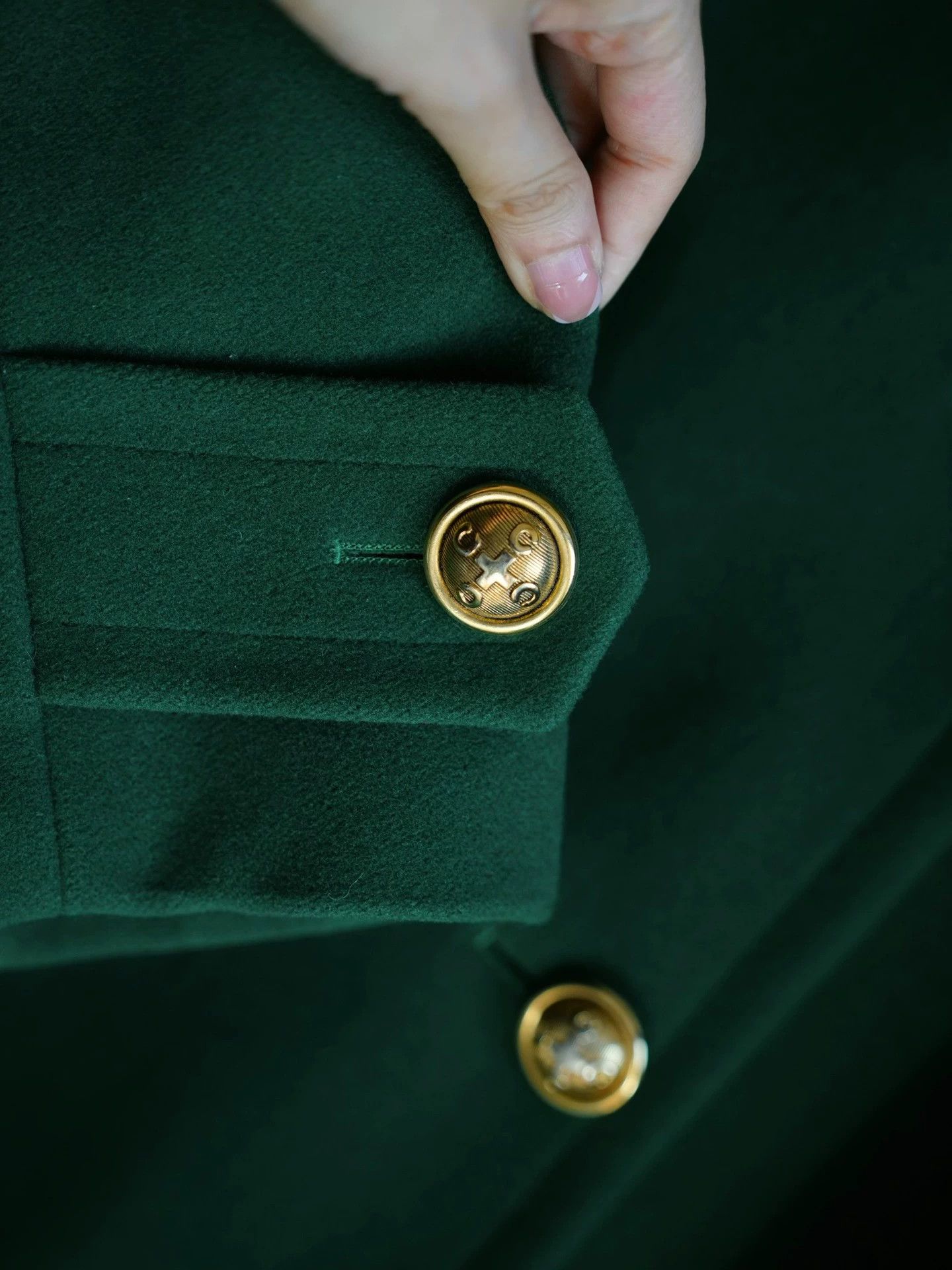 Moschino Moschino Oversized Red & Green Gold-Buttoned Wool Short Coat Size M / US 6-8 / IT 42-44 - 4 Thumbnail