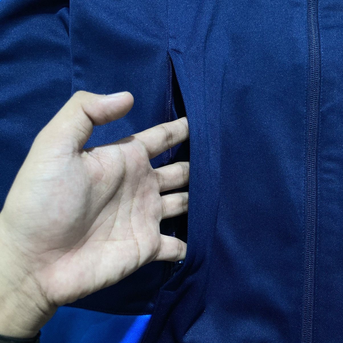 Adidas 2015-16 Real Madrid Adidas Tracktop Zip Jacket 3 Stripes Size US M / EU 48-50 / 2 - 8 Thumbnail