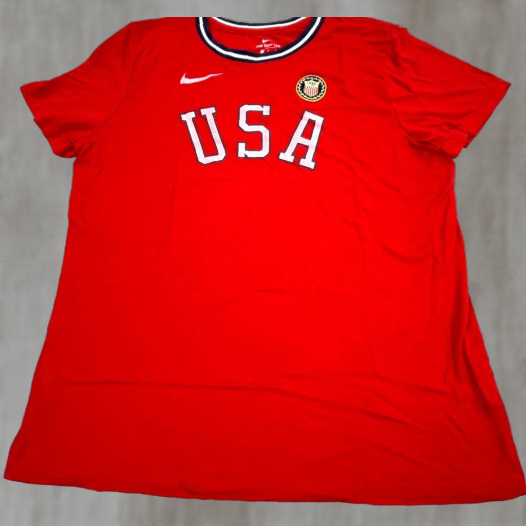 Nike Nike Shirt Women L Red Olympics Team USA Heritage Patch Ladies Soccer Tee Size L / US 10 / IT 46 - 1 Thumbnail