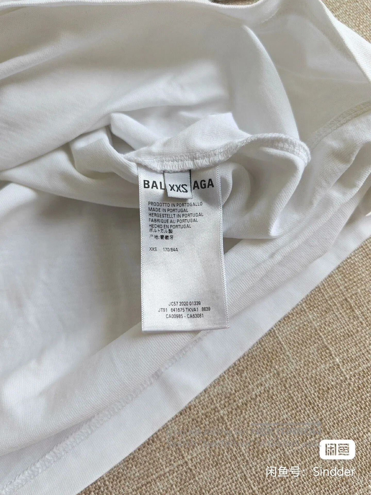 Balenciaga Balenciaga Short-Sleeve T-Shirt. Size XXS / US 00 / IT 34 - 4 Thumbnail
