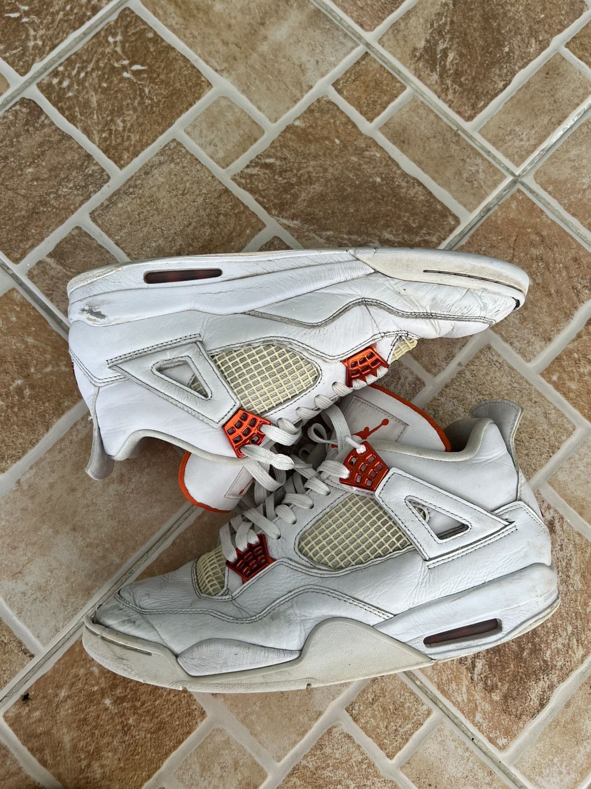 Jordan 4 metalic Red