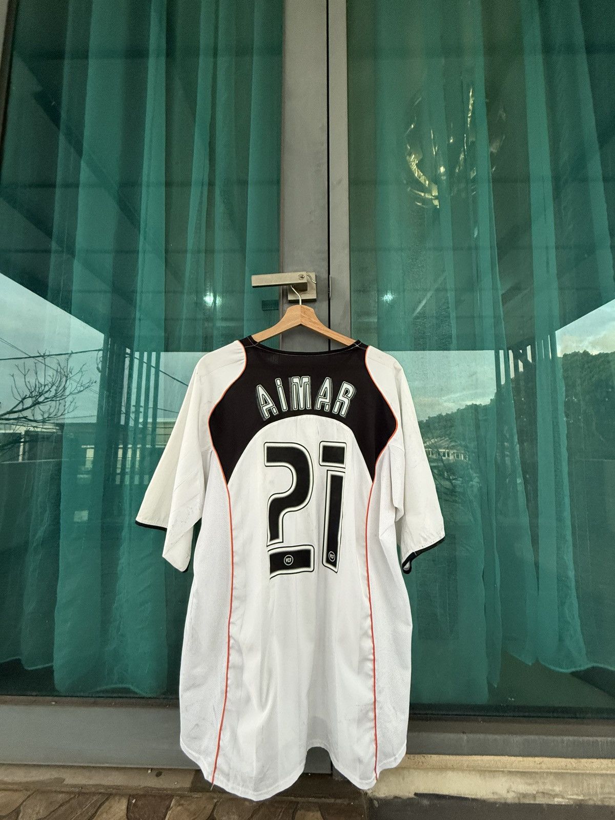 Nike Valencia CF 2004/2005 Pablo Aimar #21 Size US XL / EU 56 / 4 - 4 Thumbnail
