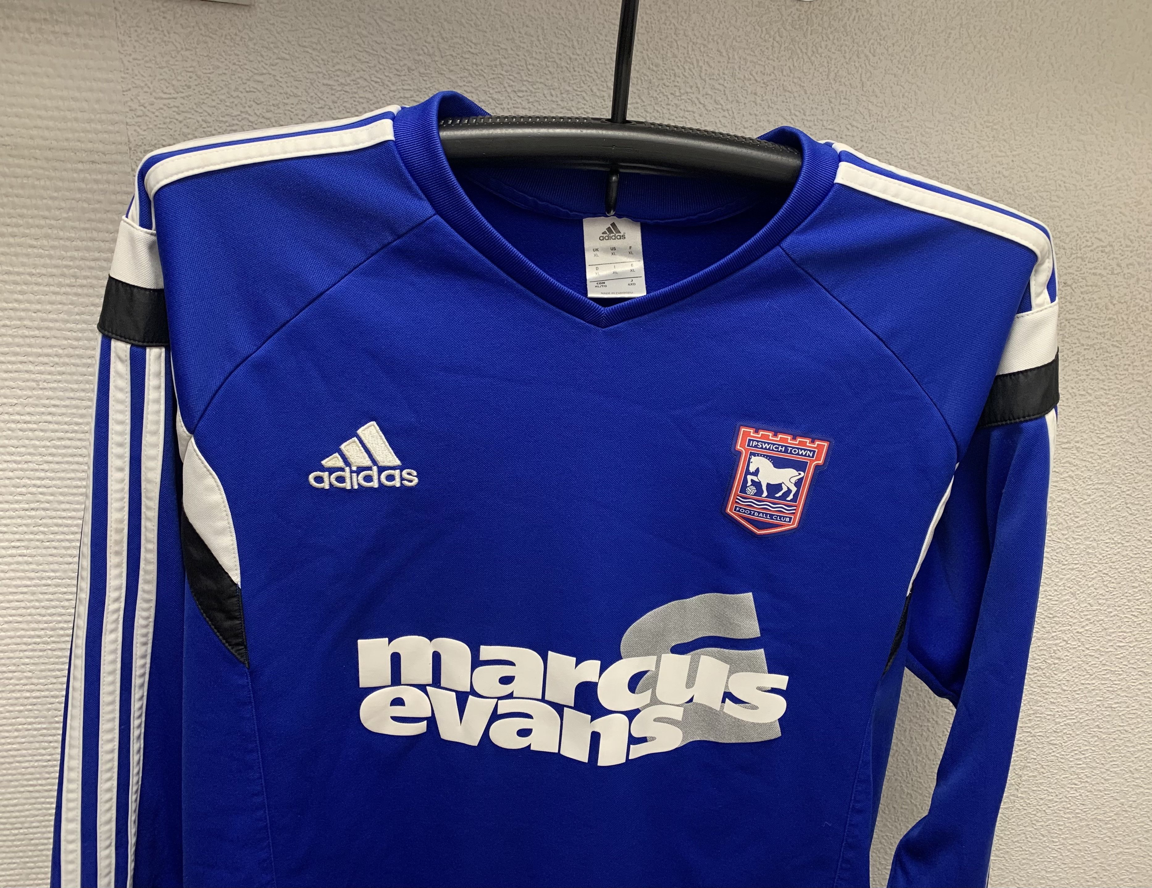 Adidas Ipswich town Adidas soccer sweatshirt Xl sz Size US XL / EU 56 / 4 - 3 Thumbnail