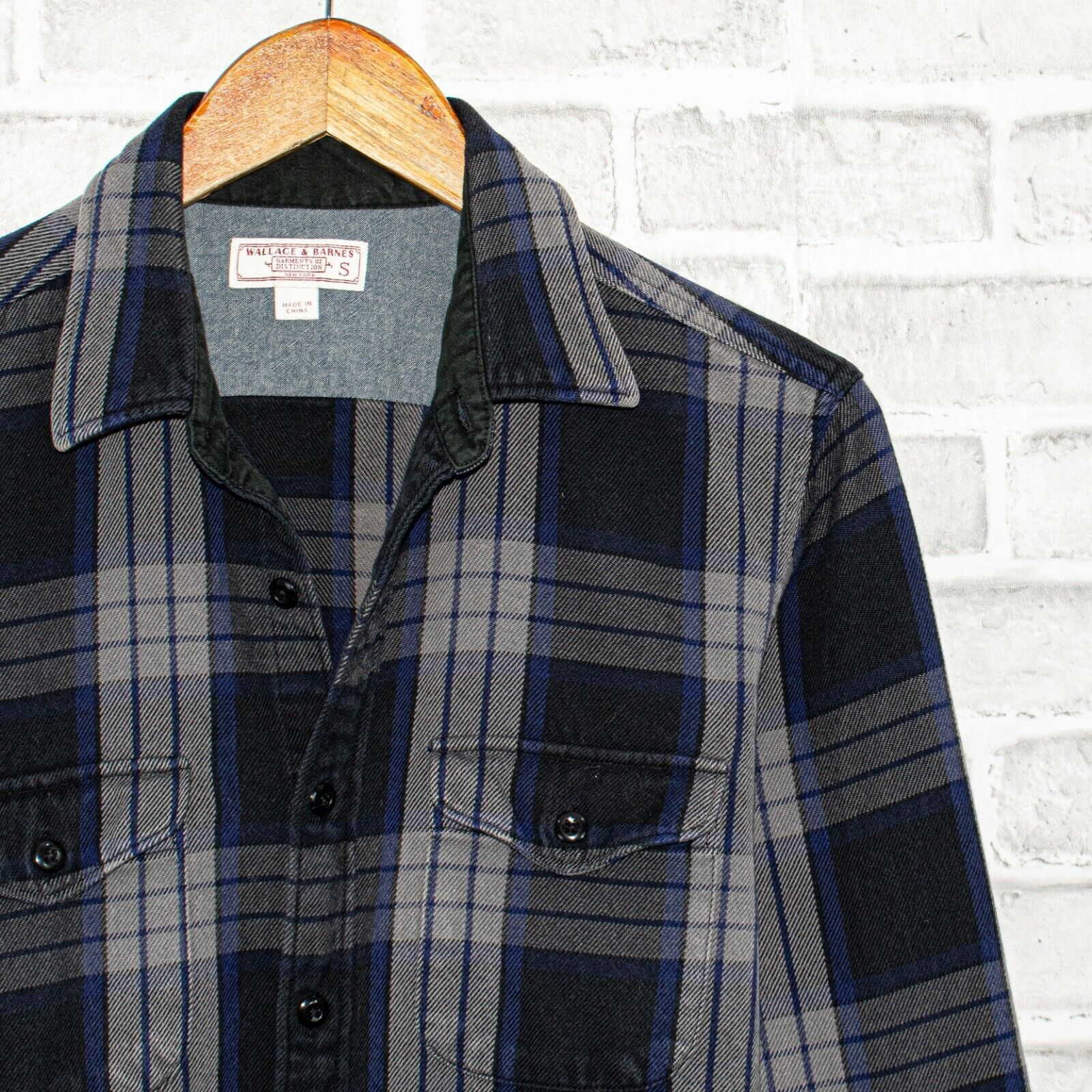 Wallace & Barnes Wallace & Barnes Button up Flannel Shirt Gray Blue Plaid Size US S / EU 44-46 / 1 - 2 Thumbnail