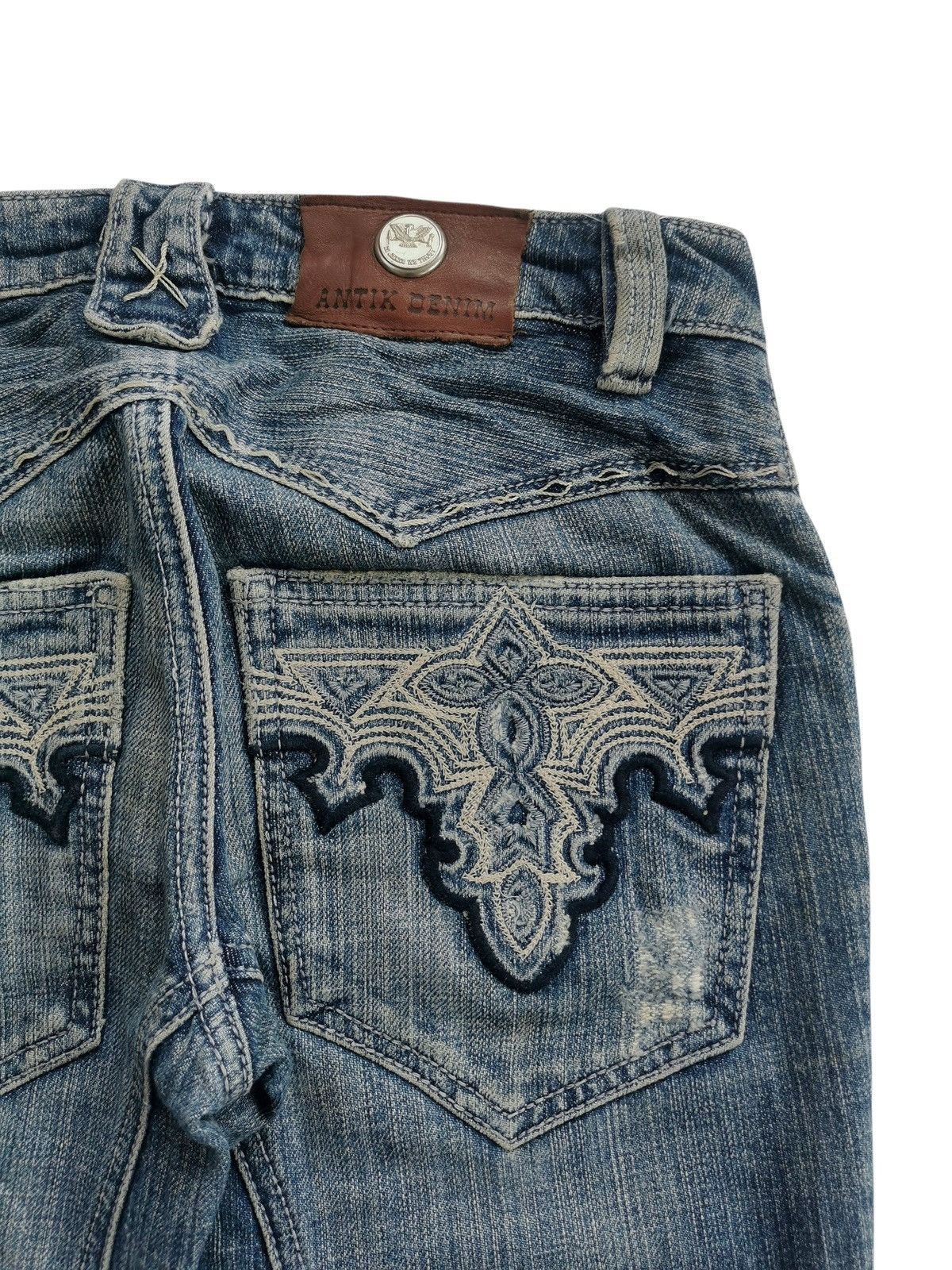 Antik Denim Antik denim flare pants with embroidery back pocket Size 27" / US 4 / IT 40 - 5 Thumbnail