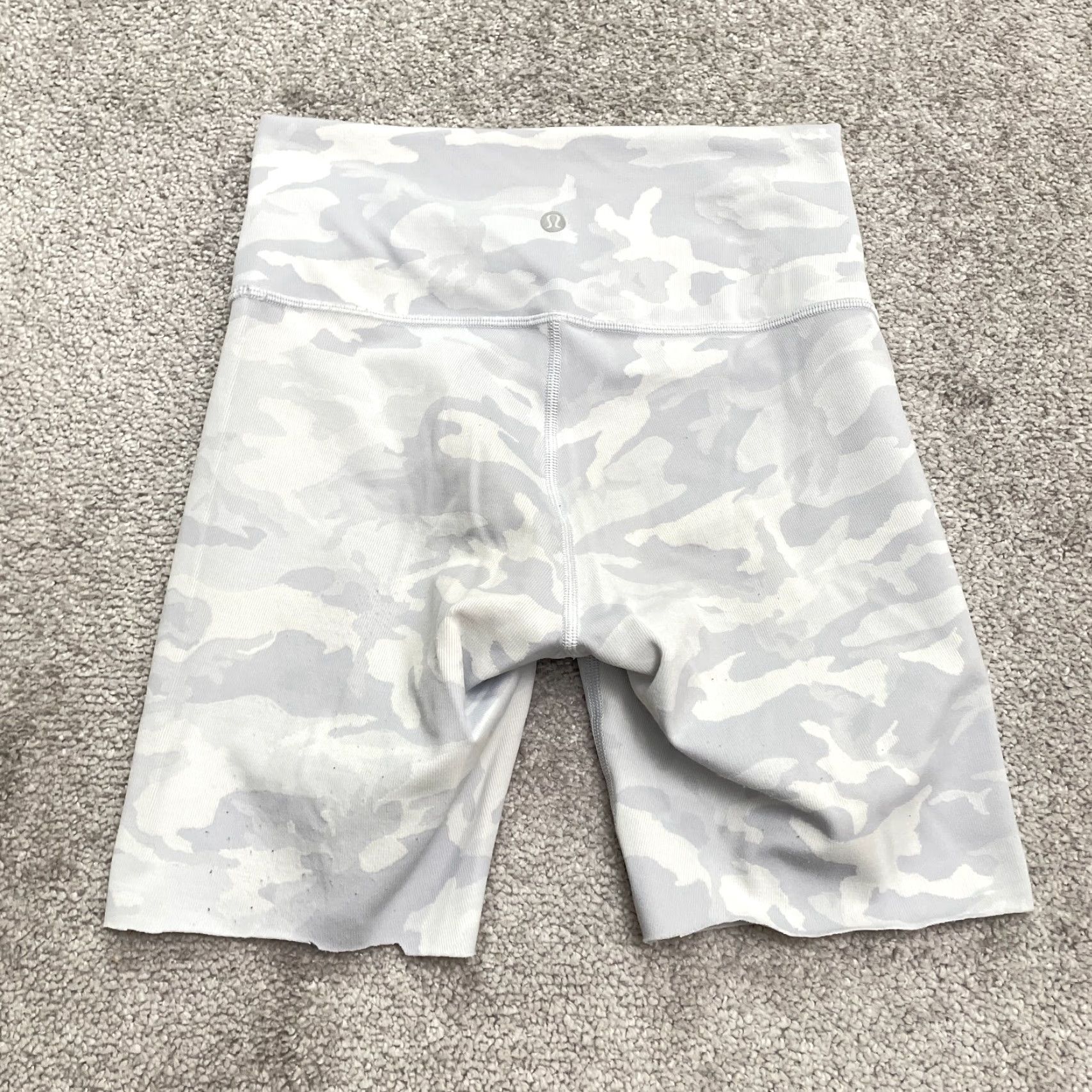 Lululemon Lululemon Align Compression Biker Shorts Womens 6 Gray Camo Active Athletic Yoga Size 28" / US 6 / IT 42 - 2 Thumbnail