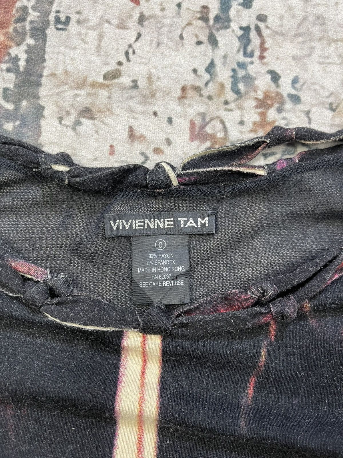 Vivienne Tam Vivienne Tam Abstract Decorative Shoulder Body Fit Top Size XS / US 0-2 / IT 36-38 - 13 Thumbnail
