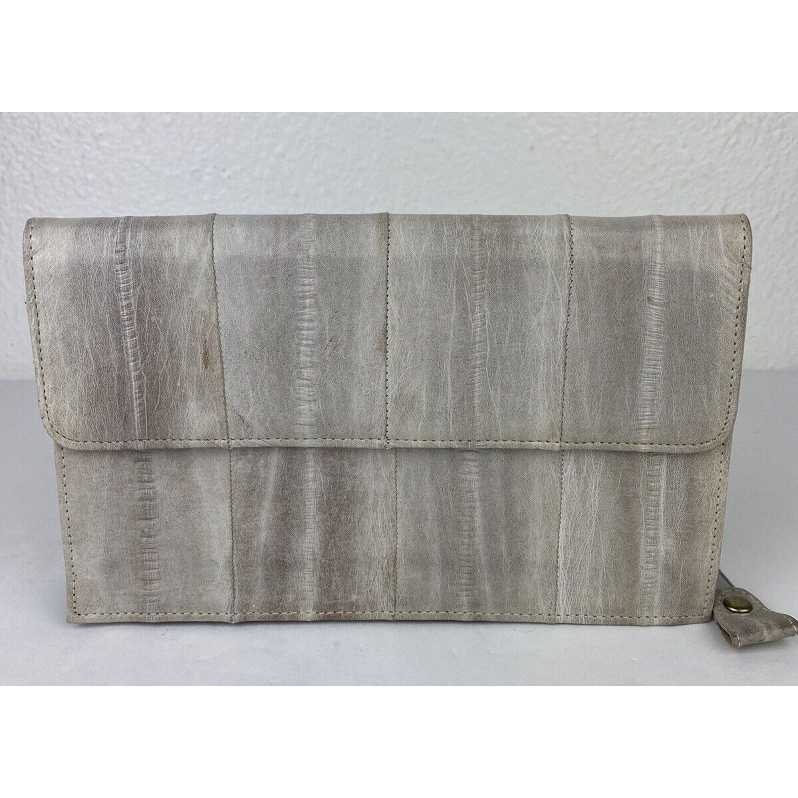 Other VTG Lee Sands Grey Eel Skin Leather Zip Clutch Wallet Strap Size ONE SIZE - 2 Thumbnail