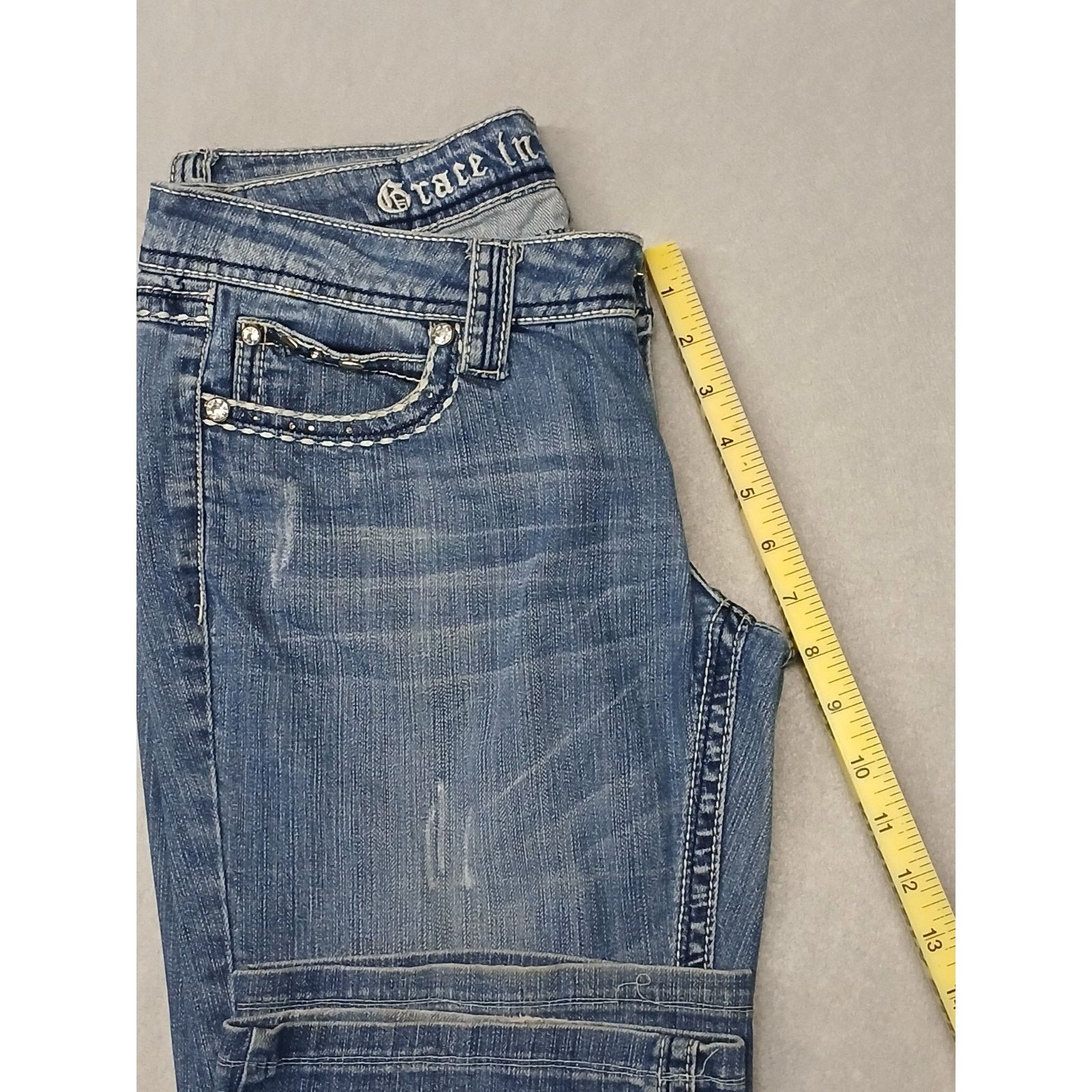 Grace in LA Grace in LA (28) Boot Cut Embroidered Flap Pockets Jeans Size 28" / US 6 / IT 42 - 4 Thumbnail