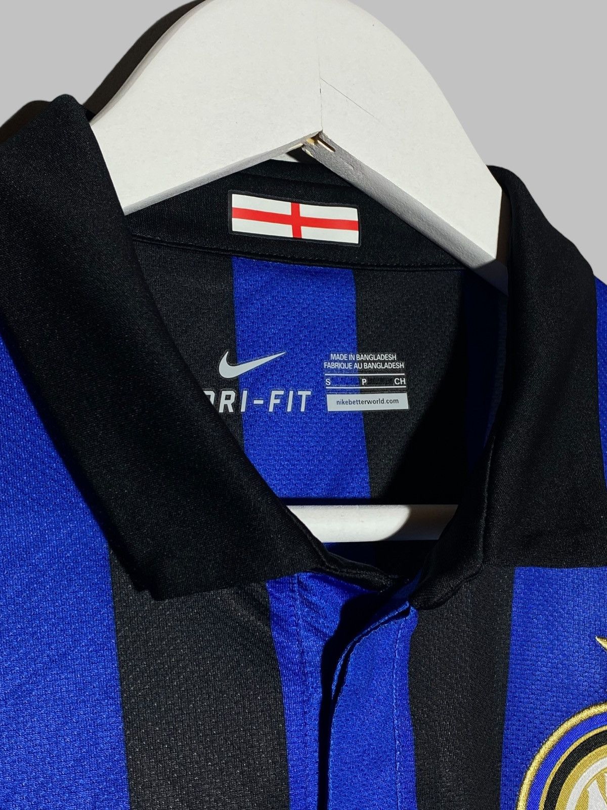 Nike 🔥 INTER MILAN 2010s NIKE PIRELLI JERSEY R9 VINTAGE VIBES Size US S / EU 44-46 / 1 - 12 Thumbnail