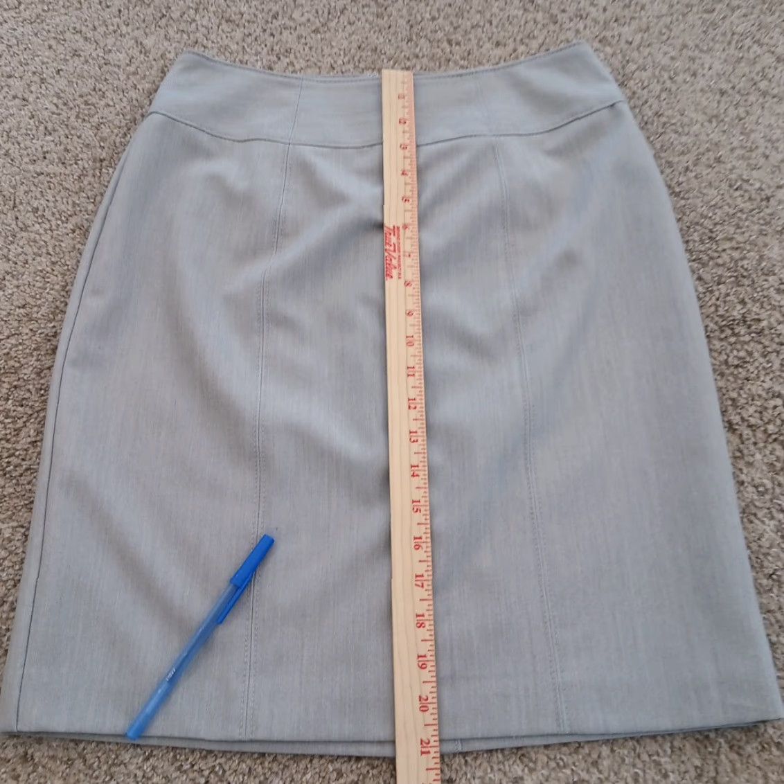 Worthington Worthington Skirt Women Knee Length Gray Lined Slit Size 8 Pencil Straight Fashionable" Size 30" / US 8 / IT 44 - 4 Thumbnail