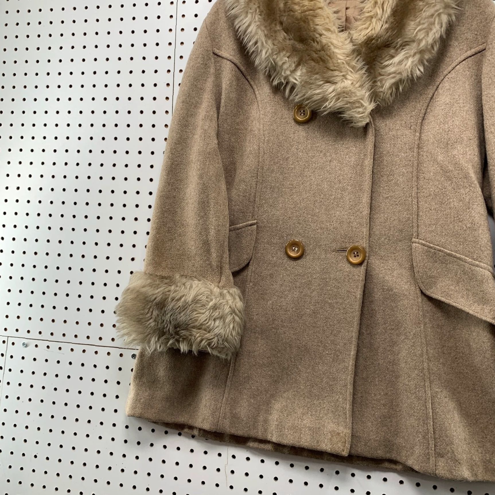 Sears VINTAGE Sears Fashion Wool Coat Womens M Double Breasted Faux Fur Collar Coat Beige 70s 60s Winter Mens Womens Size M / US 6-8 / IT 42-44 - 3 Thumbnail
