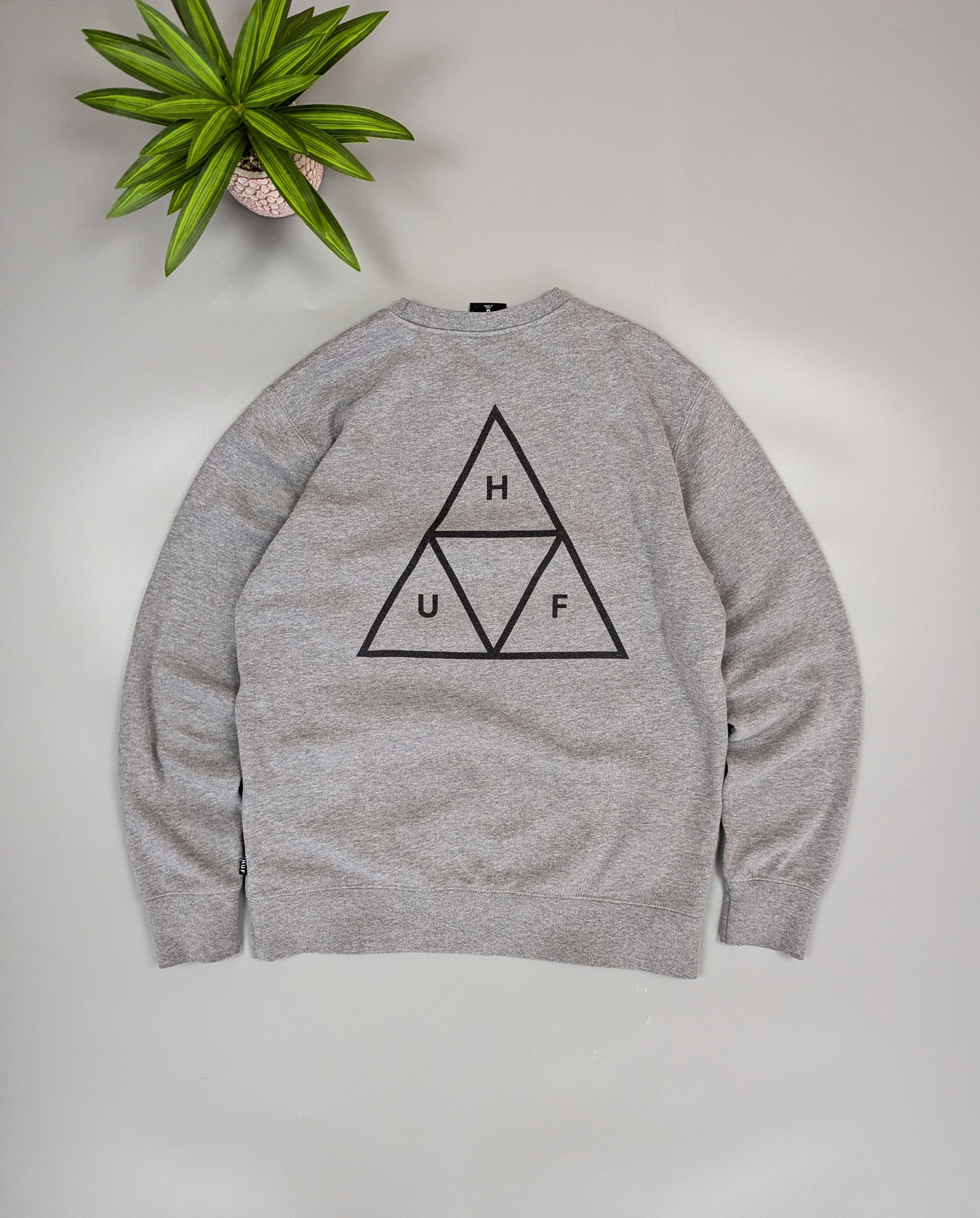 Huf HUF Essentials Triple Triangle Crewneck Sweatshirt Gray Sz S Size US M / EU 48-50 / 2 - 1 Thumbnail