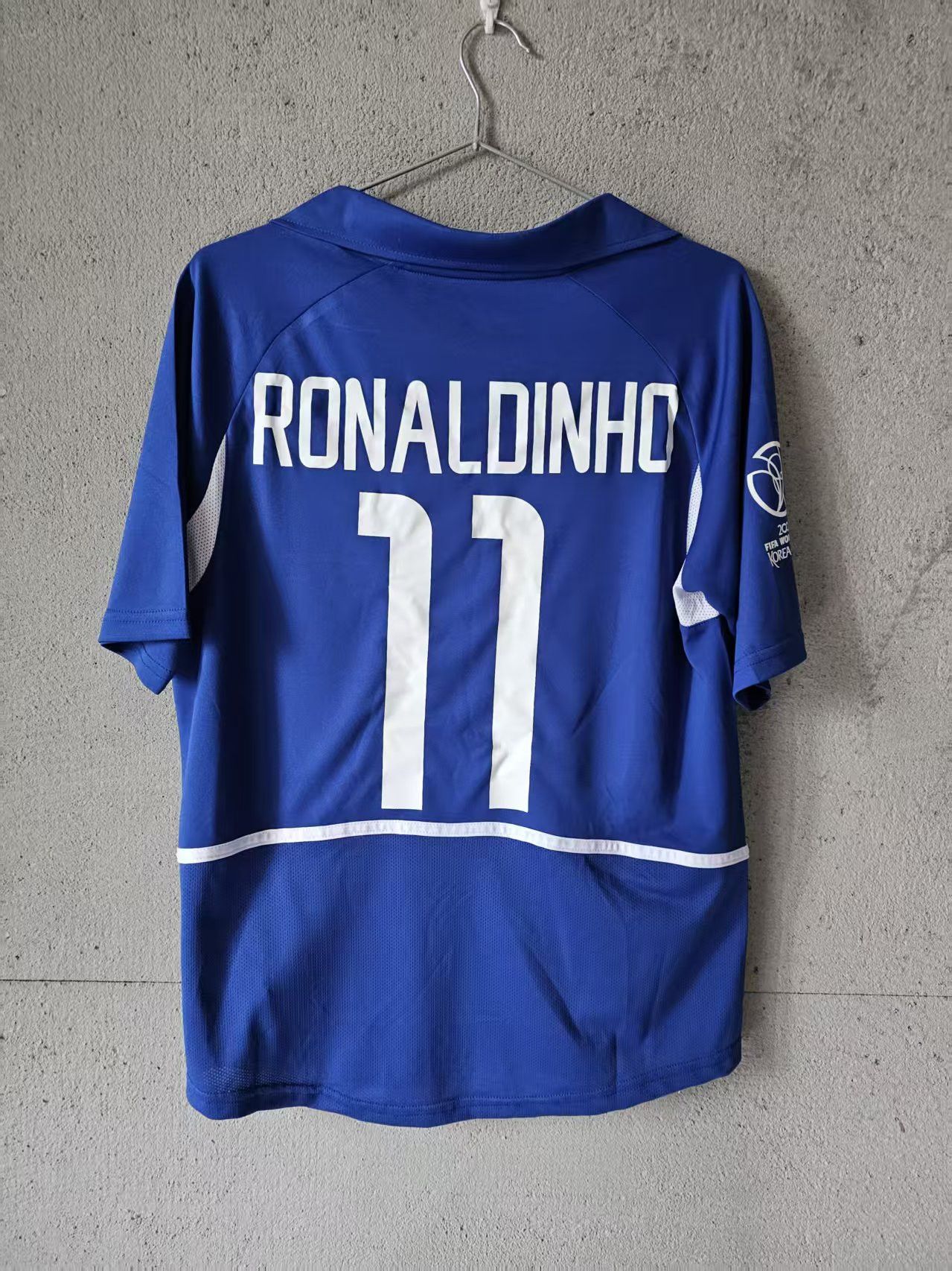 Other Ronaldinho Jersey 2002 Brazil Size US XL / EU 56 / 4 - 2 Thumbnail