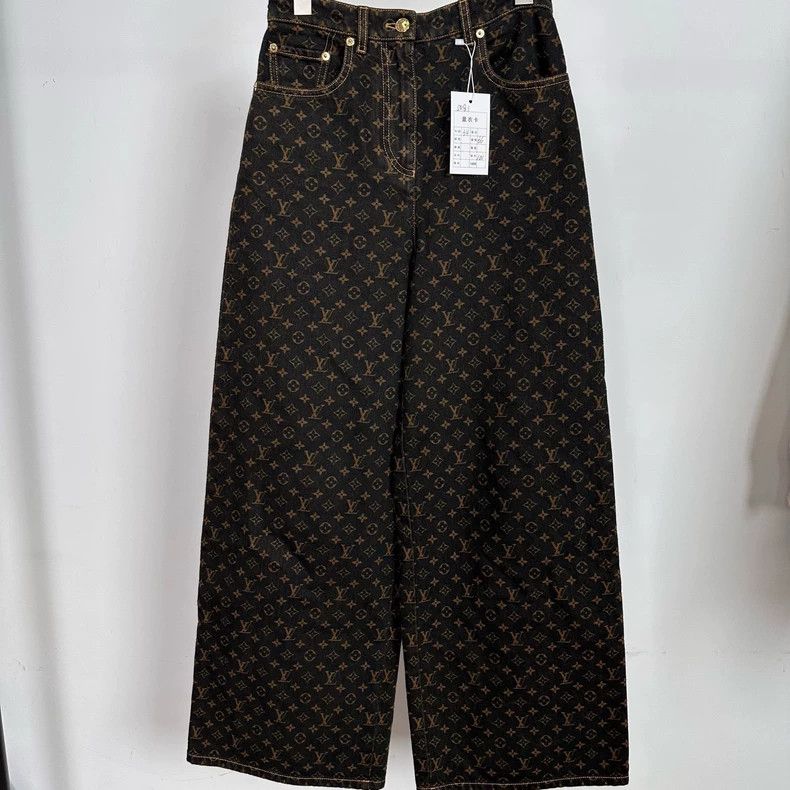 Louis Vuitton Louis Vuitton Monogram Denim Jeans 34 Size US 34 / EU 50 - 1 Thumbnail