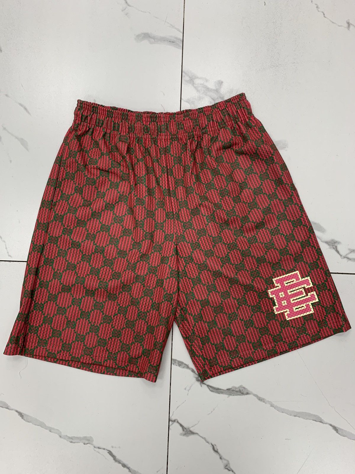 Eric Emanuel Eric Emanuel Baggy Shorts "Red/Green" Size US 32 / EU 48 - 1 Thumbnail