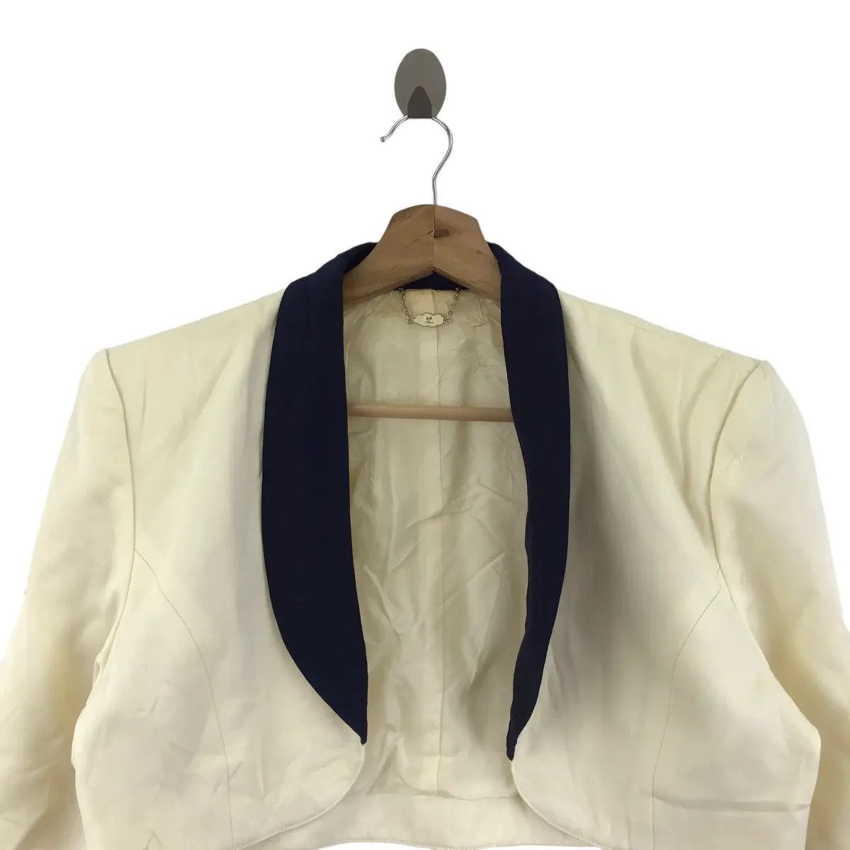Courreges Vtg COURREGES PARIS Cropped Blazer Coat Jacket Size M / US 6-8 / IT 42-44 - 2 Thumbnail