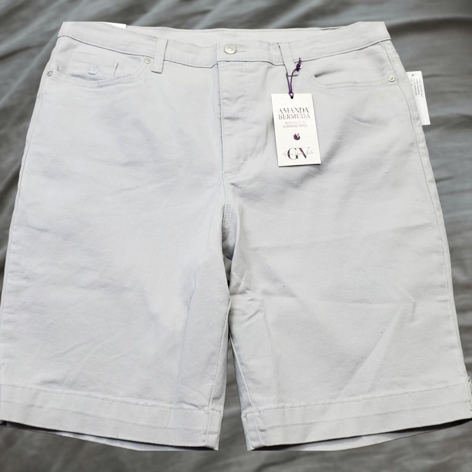 Gloria Vanderbilt Gloria Vanderbilt Womens Bermuda Shorts 18 Gray Stretch Slimming Panel 5-Pocket Denim Casual 90s Theme not applicable Size 40" / US 18 - 1 Thumbnail