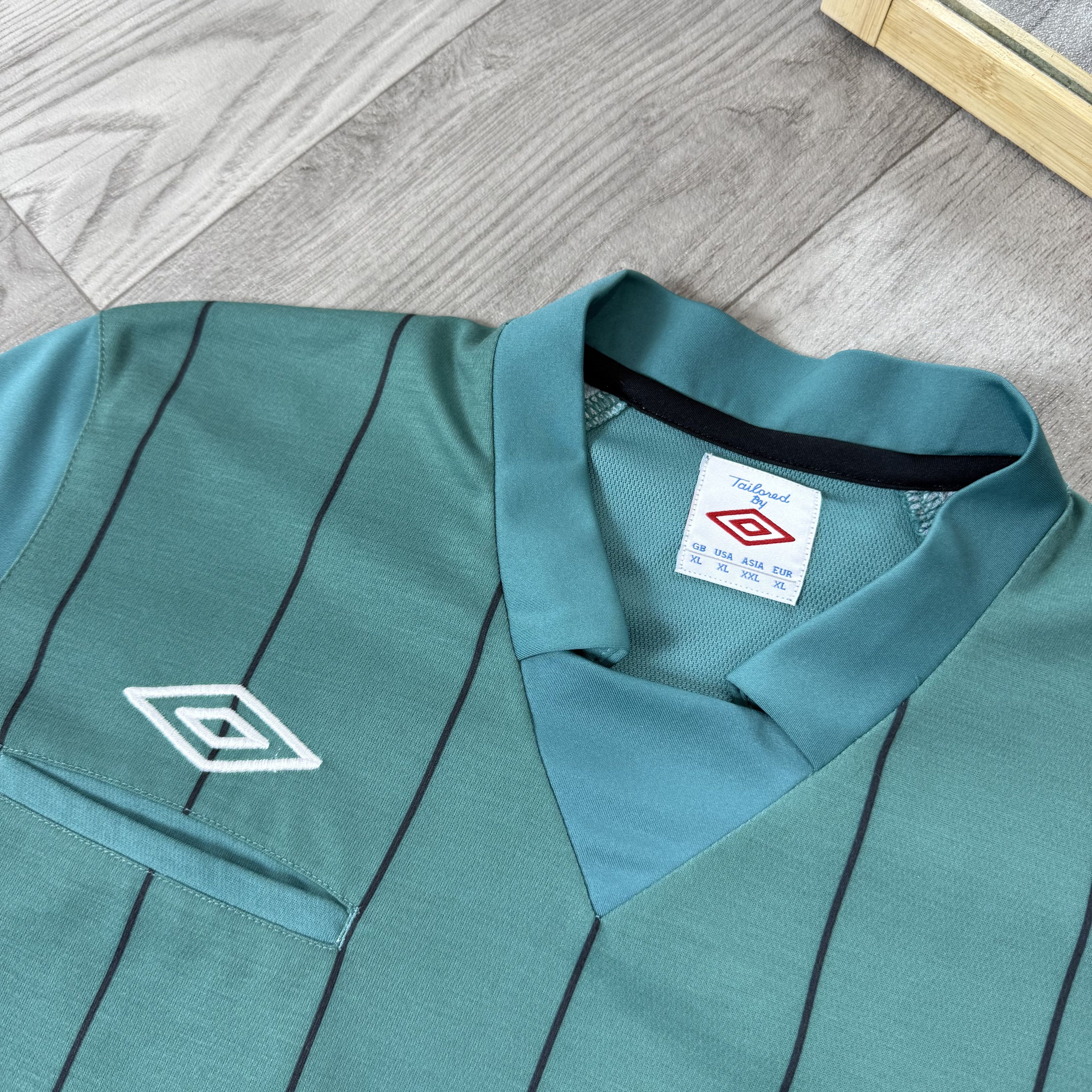 Umbro Vintage Umbro Striped Soccer Football Jersey Green Tee Shirt Size US XL / EU 56 / 4 - 8 Thumbnail