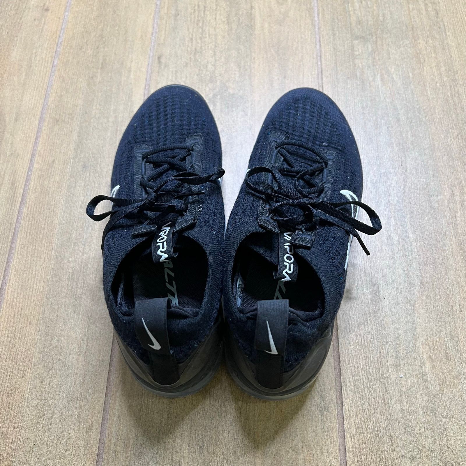 Nike Women's Nike Air VaporMax Sz 8.5 2021 Flyknit Shoes Black Size US 8.5 / IT 38.5 - 10 Thumbnail