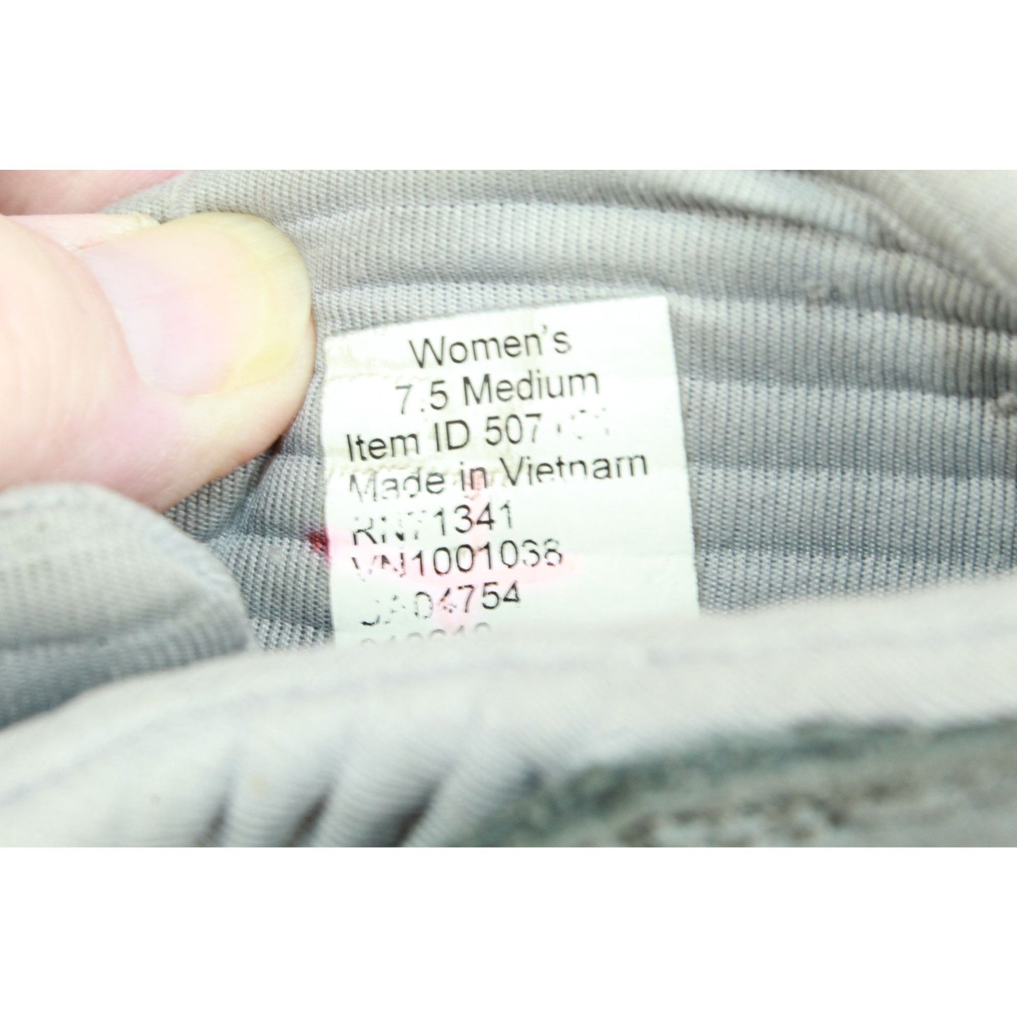 L.L. Bean LL Bean Gray Suede Mountainside Toggle Boots Size US 7.5 / IT 37.5 - 8 Thumbnail