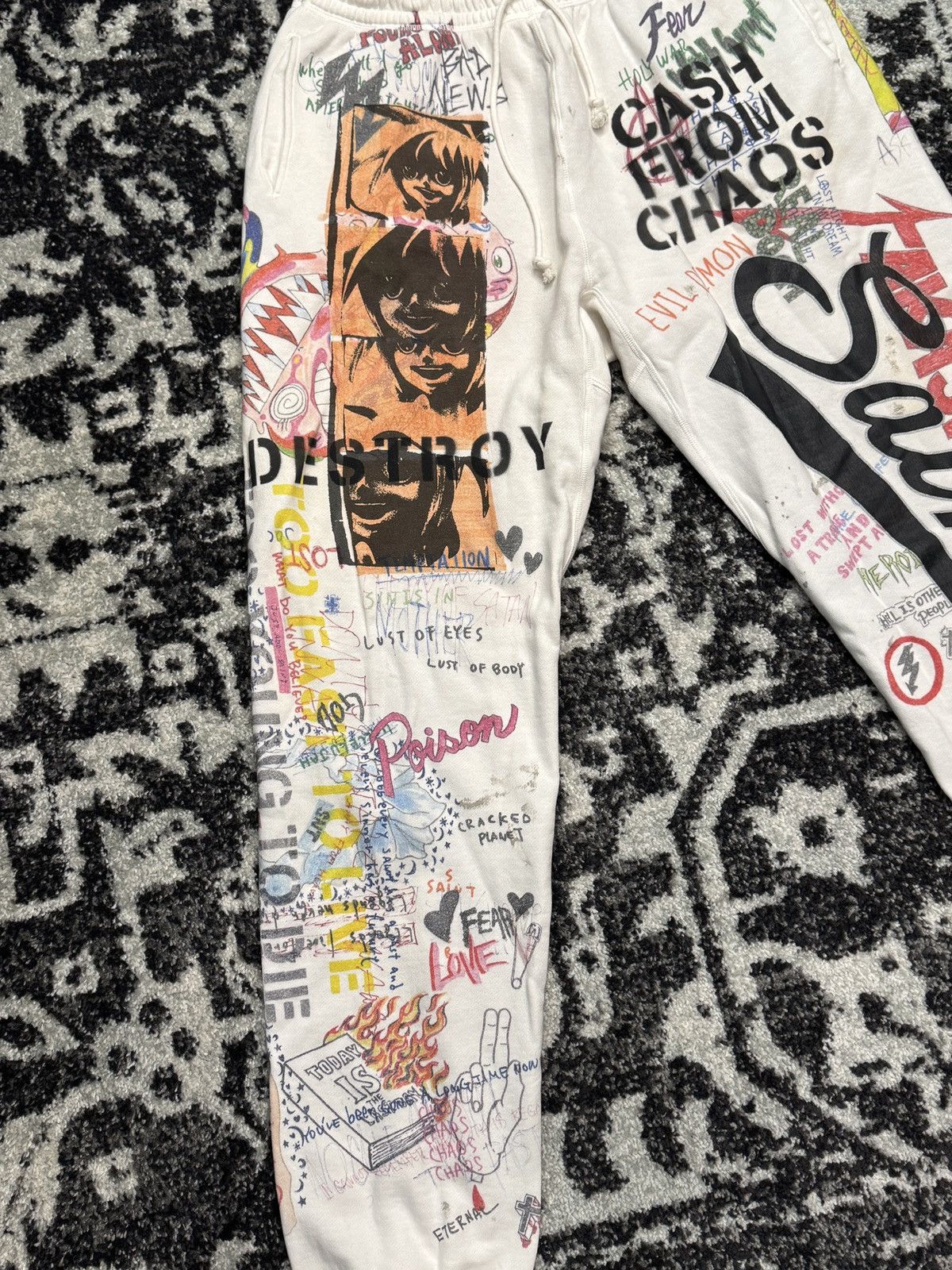 Saint Michael Saint Michael X Takashi Murakami Grafitti Sweat Pants LARGE Size US 34 / EU 50 - 2 Thumbnail
