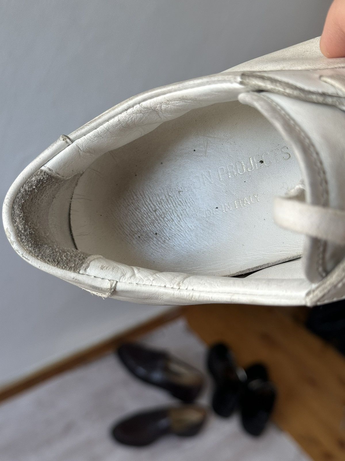 Common Projects Common Projects Bball Distressed Low Leather Sneakers Size US 7 / EU 40 - 15 Thumbnail