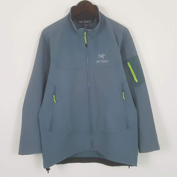 Arc'Teryx Vintage Arc'teryx Zipper Hiking Jacket Grailed