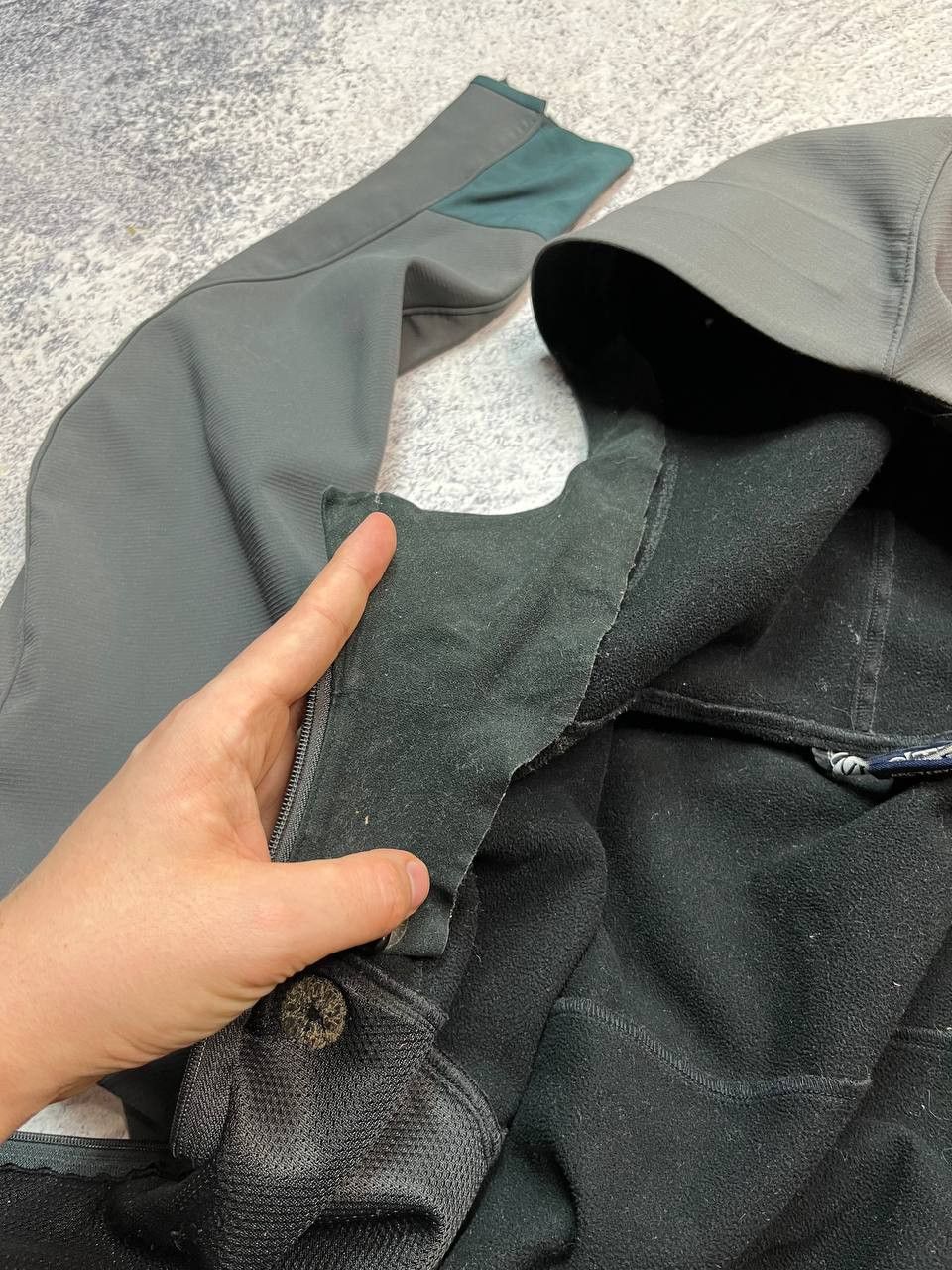 Arc'teryx Arc'teryx Softshell Hooded Jacket Grey - Men's Size M Size US M / EU 48-50 / 2 - 14 Thumbnail