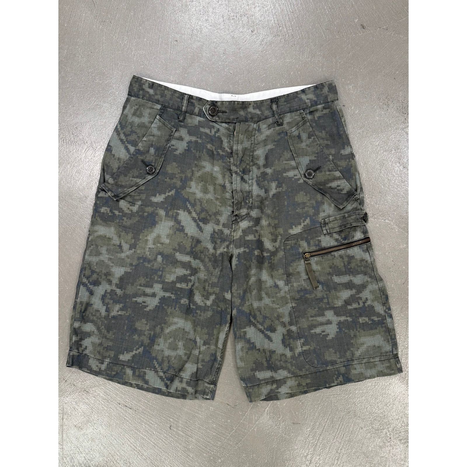 Yohji Yamamoto Yohji Yamamoto "Coming Soon" line camo shorts Size US 28 / EU 44 - 1 Thumbnail