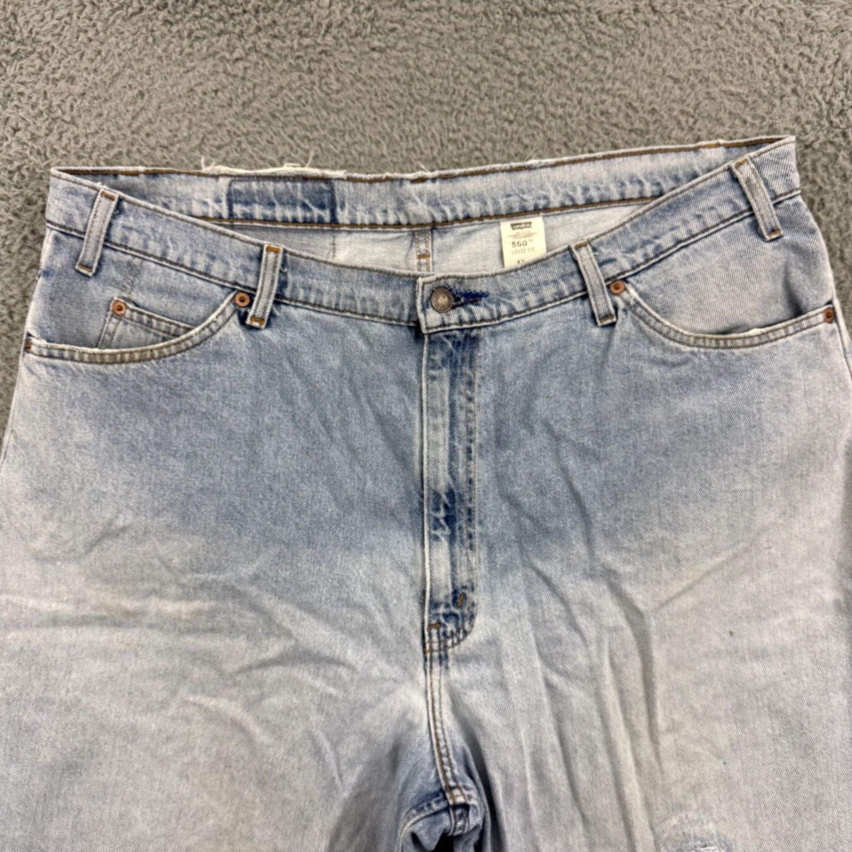 Levi's VINTAGE Levi's Shorts Mens 40 Blue 560 Loose Fit Denim 90s Baggy Jorts Orange Tab Bermuda Relaxed Size US 40 / EU 56 - 4 Thumbnail