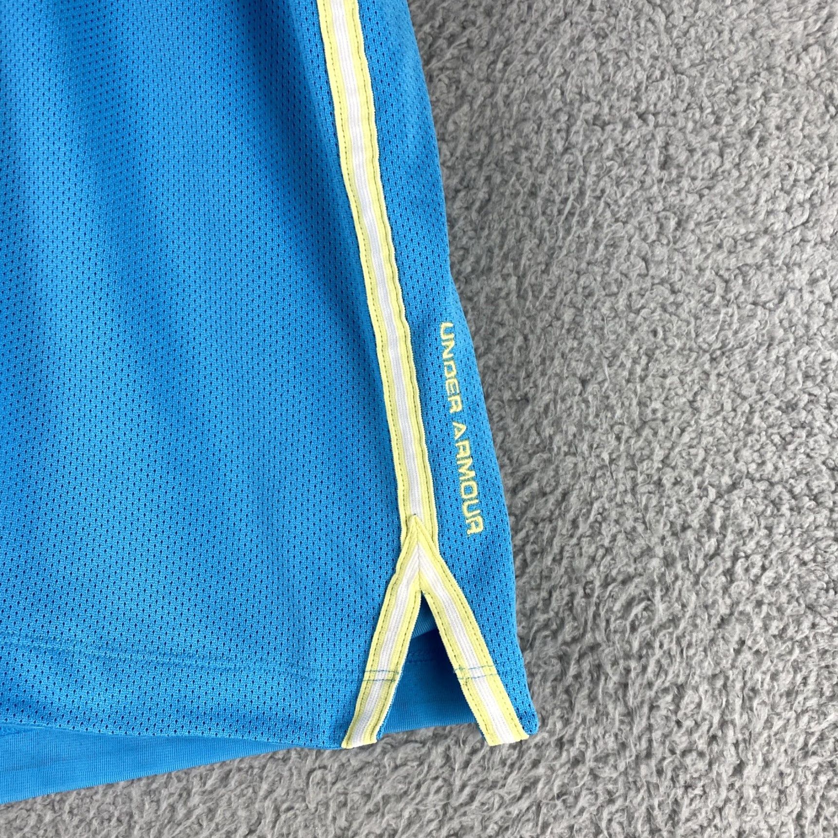 Under Armour Under Armour Women Gym Active Running Shorts Size Large L Blue / 48-24 Elastic Waist Athletic Polyester Blend Size 36" / US 14 / IT 50 - 2 Thumbnail