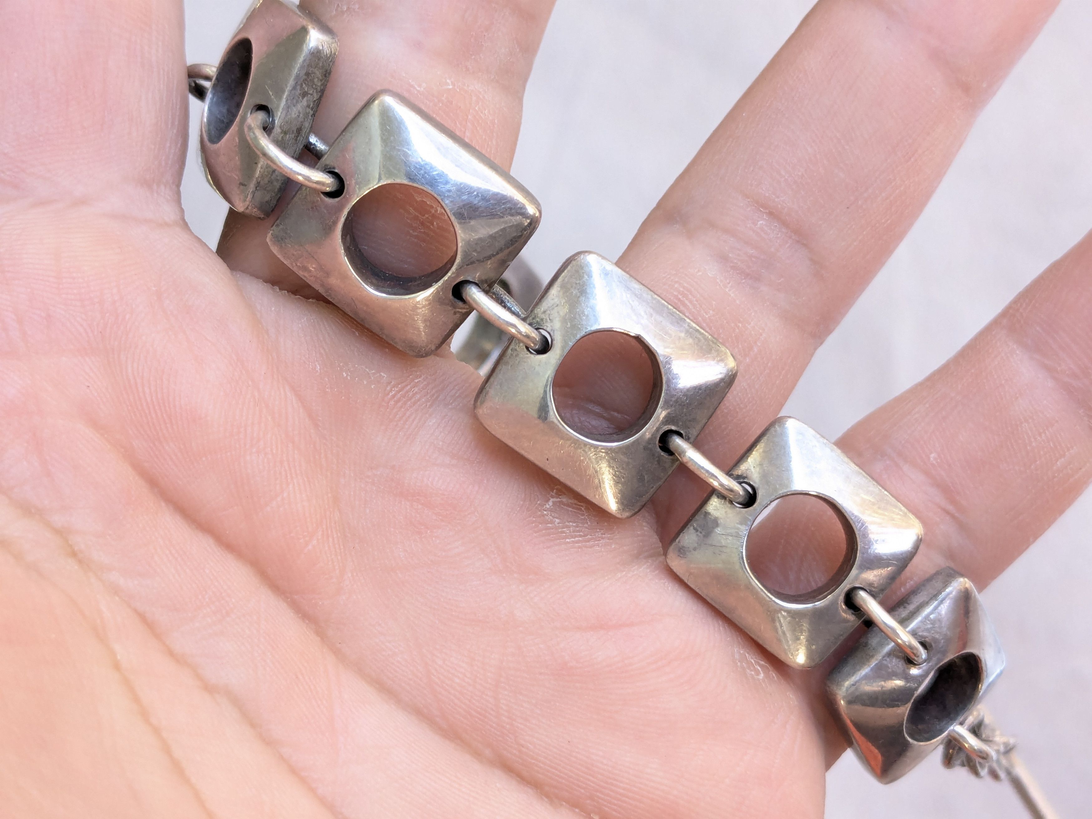Vintage Vintage Sterling Silver Bracelet Cushion Square Round Size ONE SIZE - 17 Thumbnail