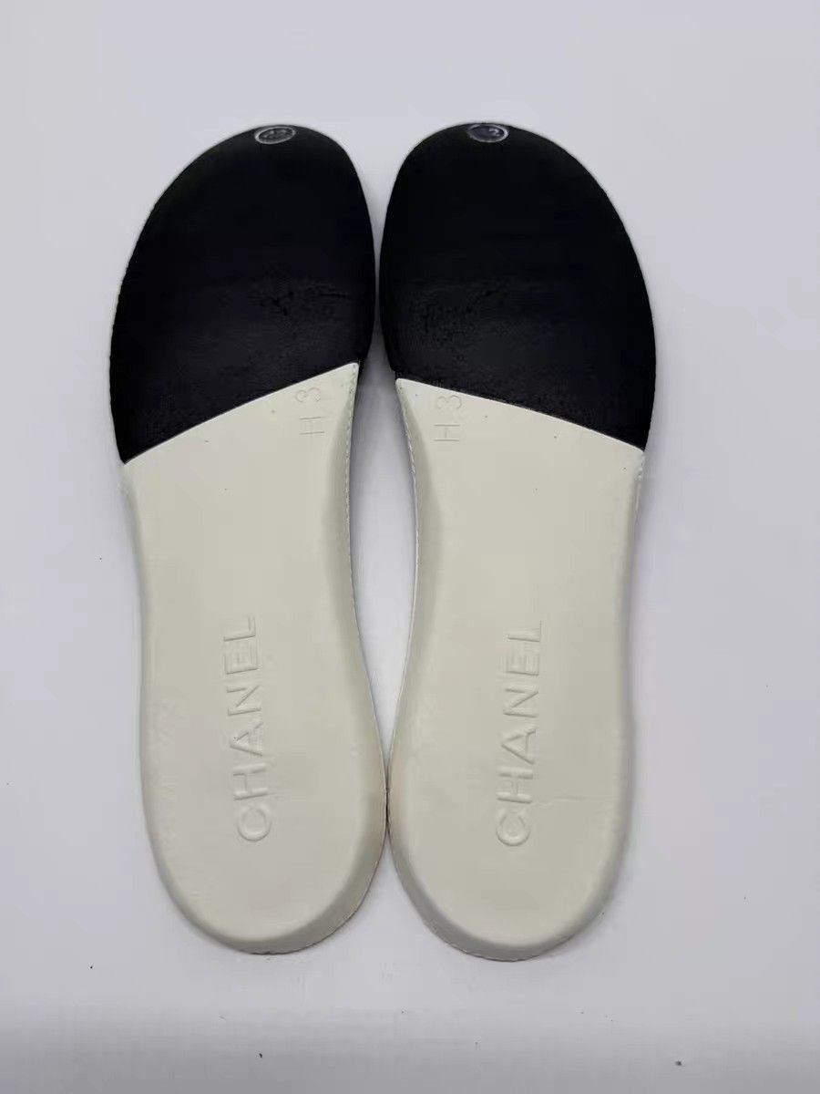 Chanel Chanel Silver Sports Shoes Size 42 -2505 Size US 9 / EU 42 - 8 Thumbnail