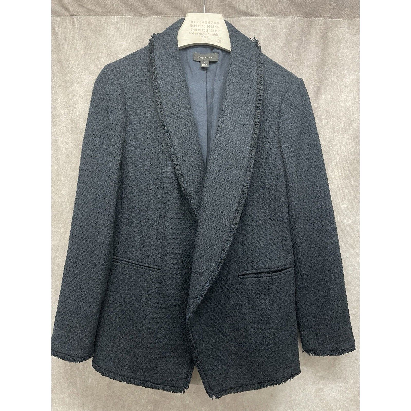 Ann Taylor Ann Taylor Classy Fringe Tweed Blazer Jacket Size 10 Navy Bl Size L / US 10 / IT 46 - 1 Thumbnail