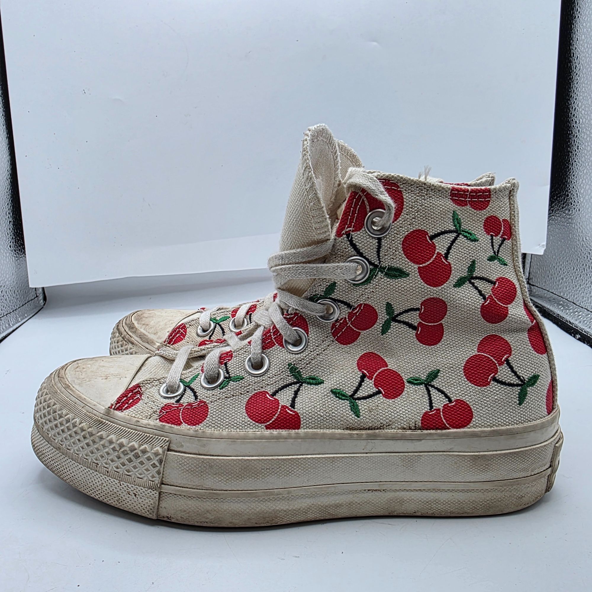Converse Converse All Star Womens Size 5 White Red Cherry Print High Size US 5 / IT 35 - 13 Thumbnail