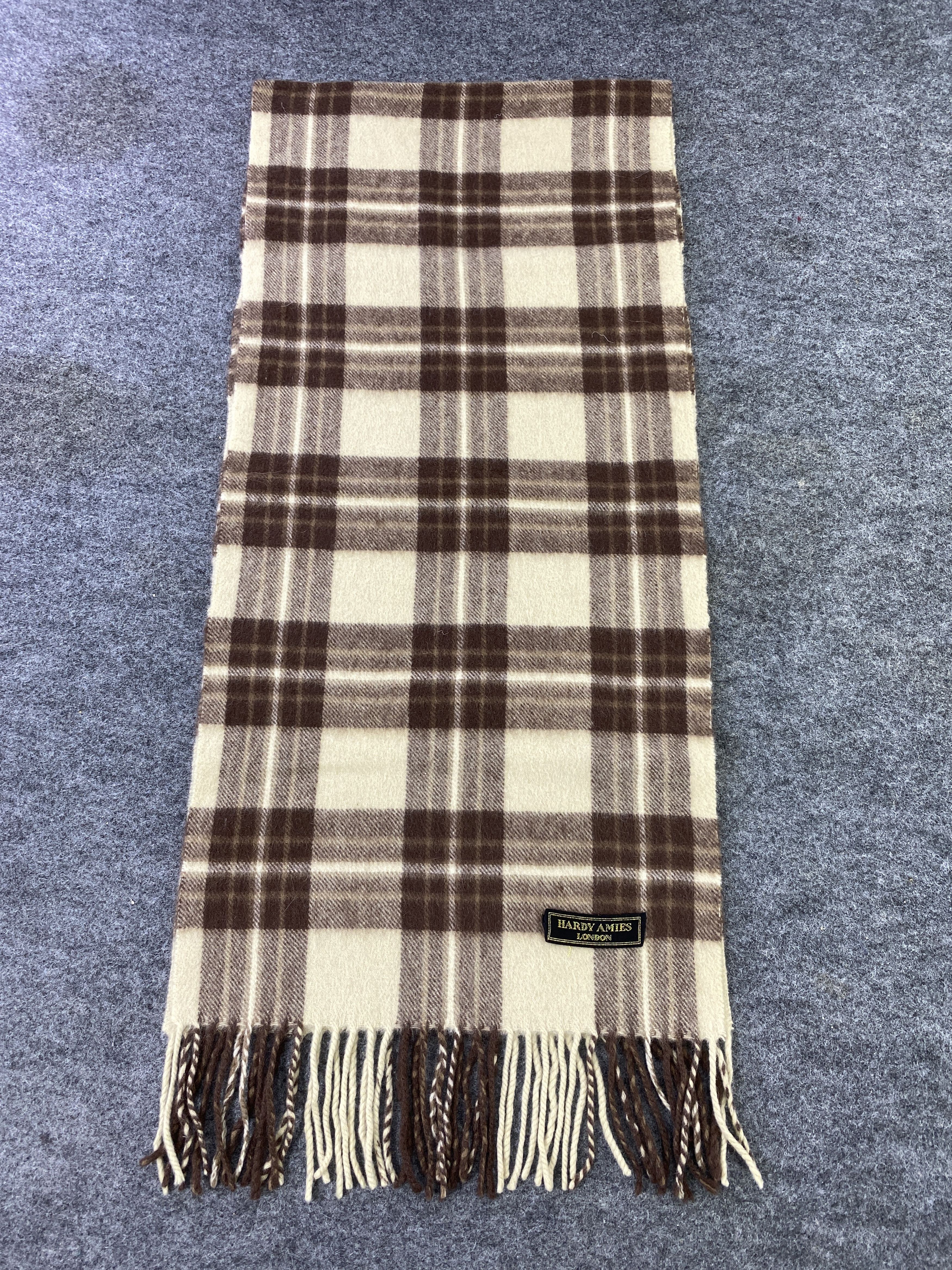Hardy Amies Hardy Amies Scarf/Muffler/Neckwear-T636 Size ONE SIZE - 2 Thumbnail
