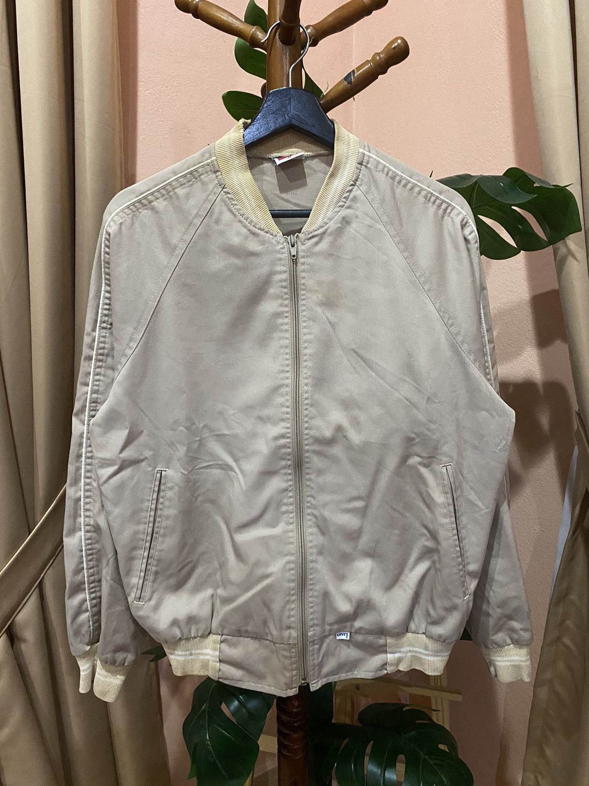 Levi's VINTAGE LEVIS OLYMPIC CASUAL WEAR BOMBER JACKET Size US M / EU 48-50 / 2 - 1 Thumbnail