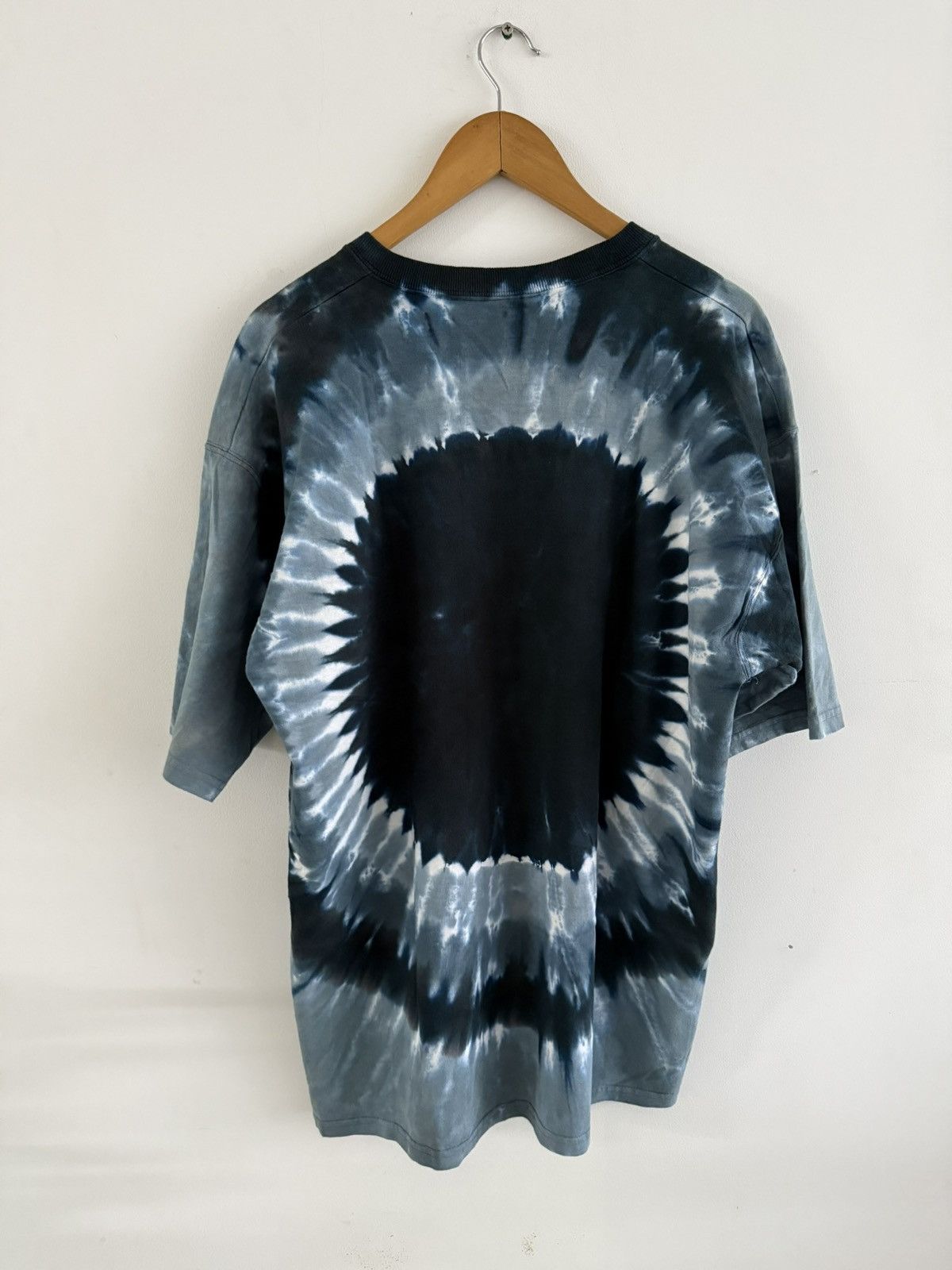 Liquid Blue NWO New World Order 1998 Liquid Blue Tie Dye WCW Size US XL / EU 56 / 4 - 5 Thumbnail