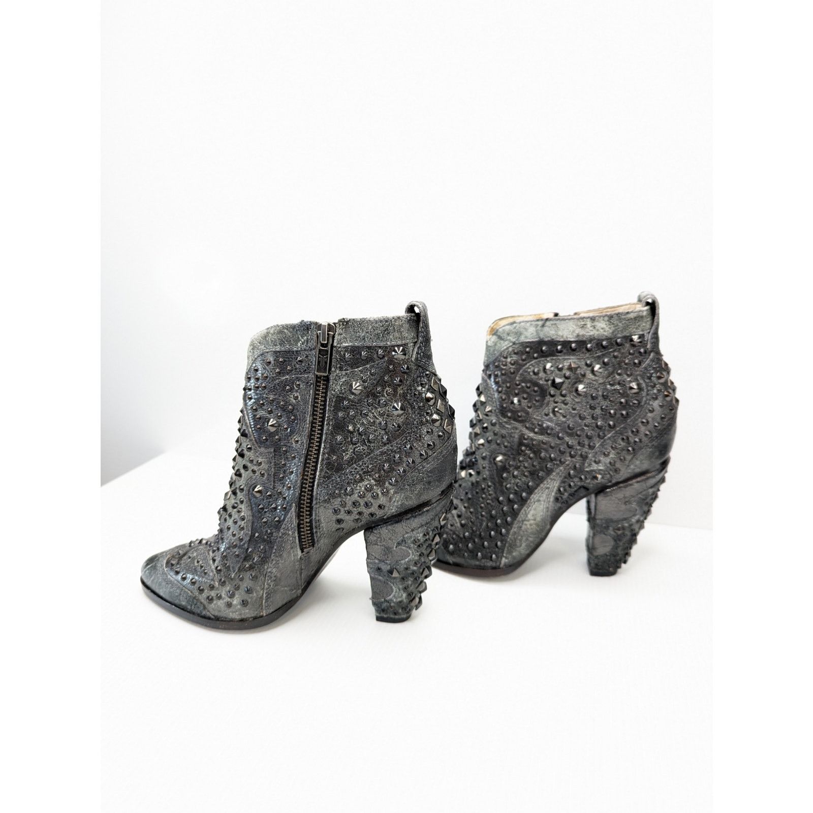 Frye Remy Deco studded high heel ankle boot Bootie sz 6.5 gray Size US 6.5 / IT 36.5 - 3 Thumbnail