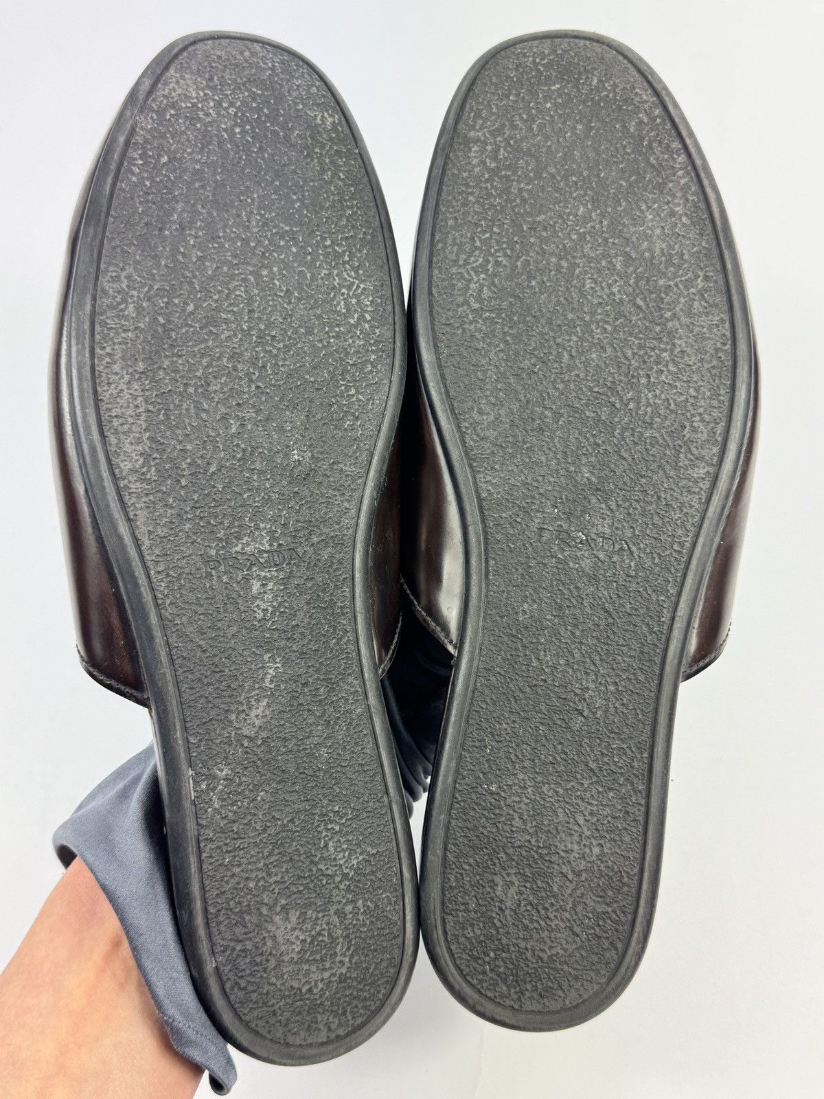 Prada PRADA LOGO LEATHER SLIP ONS Size US 9 / EU 42 - 3 Thumbnail
