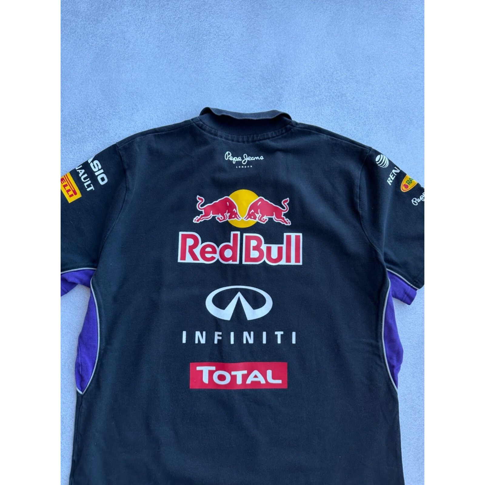 Pepe Jeans VTG Red Bull Pepe Jeans Formula Uno Racing Faded T-shirt Size US XXL / EU 58 / 5 - 4 Thumbnail