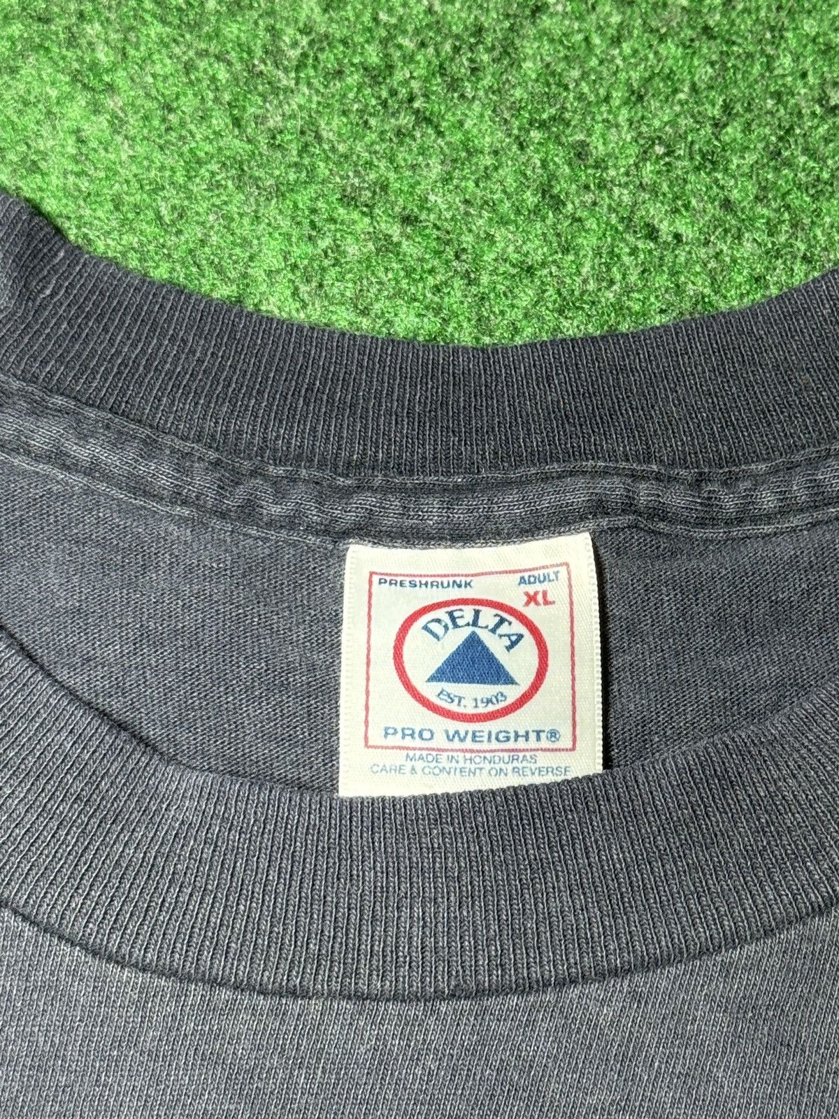 Vintage Vintage 90s Wolf Northern Lights Habitat XXL 24x32 T Shirt Size US XXL / EU 58 / 5 - 2 Thumbnail