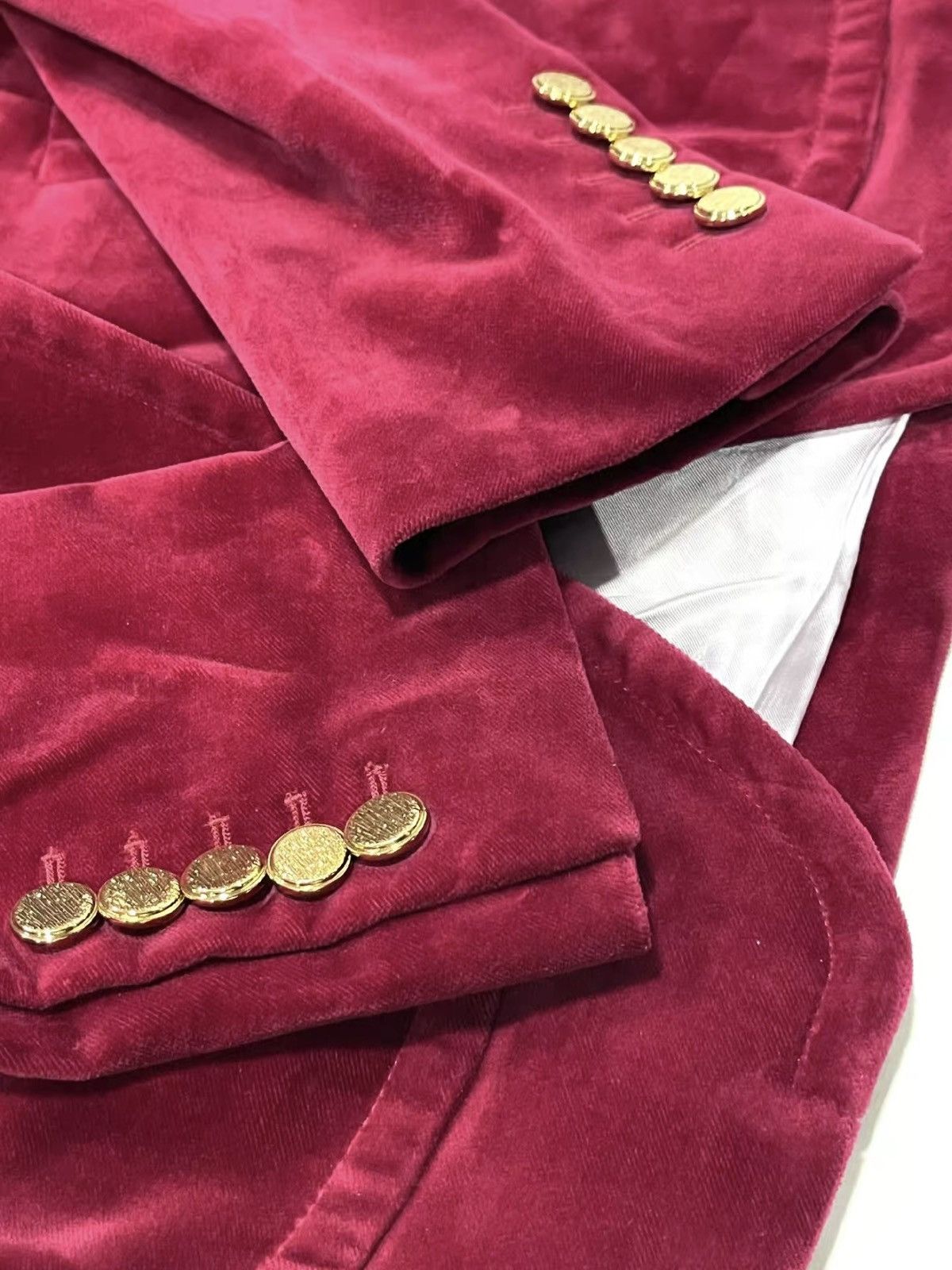 Gucci Runway red velvet jacket Size 38R - 5 Thumbnail